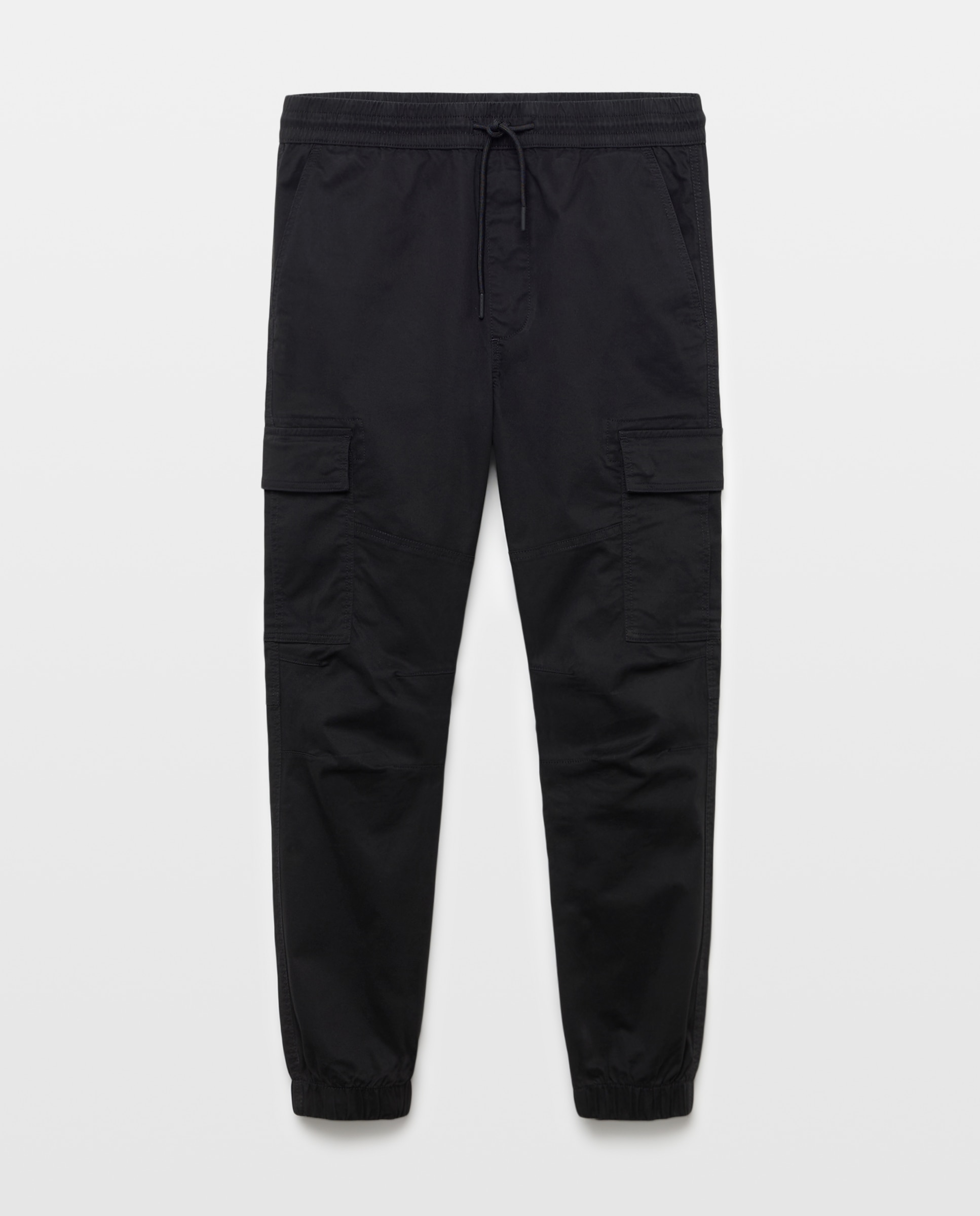 Imagen 4 de Pantalón de hombre multibolsillos con goma en el bajo. - Green Coast - Negro Negro