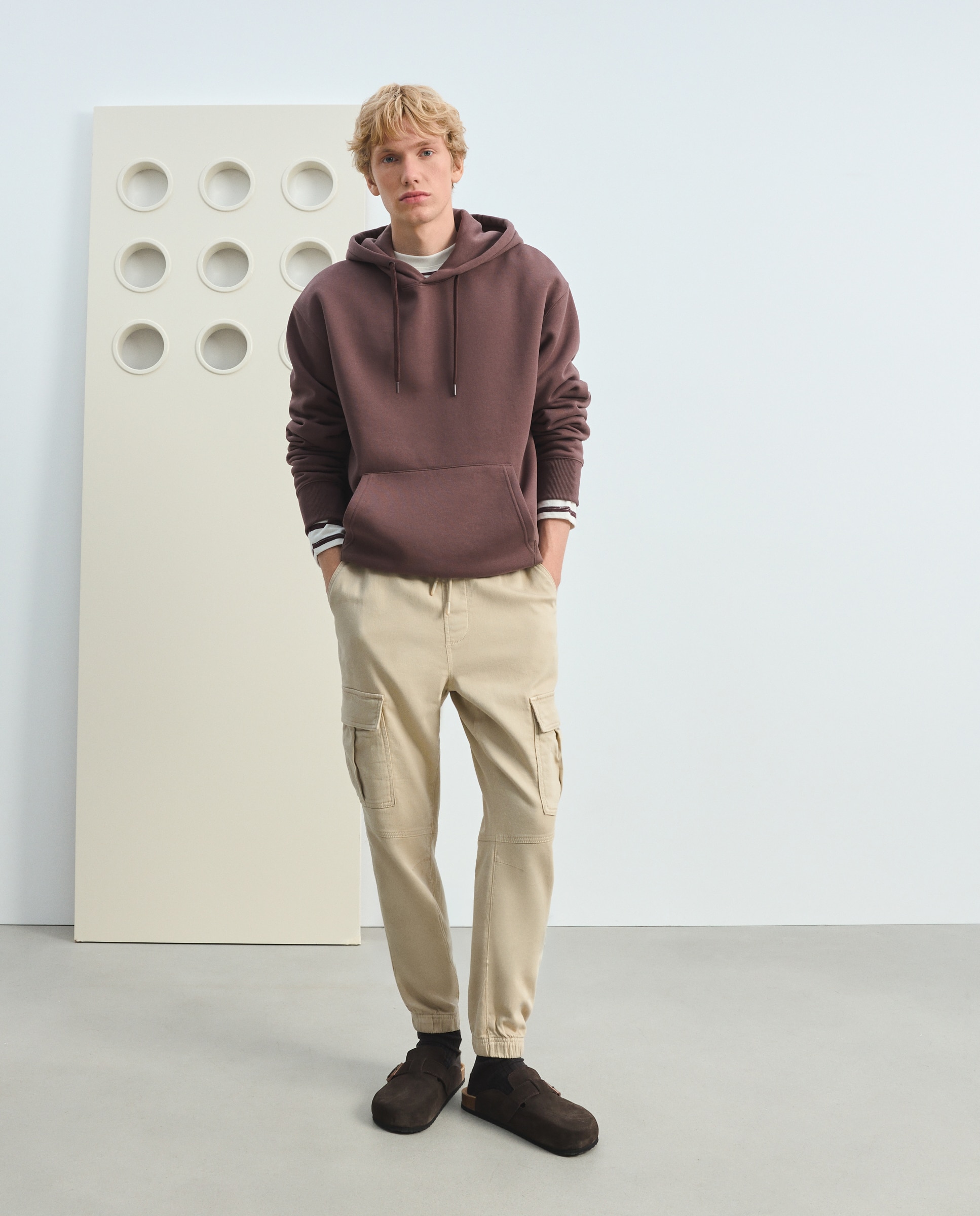 Pantalón de hombre tipo chino con goma en el bajo - Green Coast - Beige Beige-1