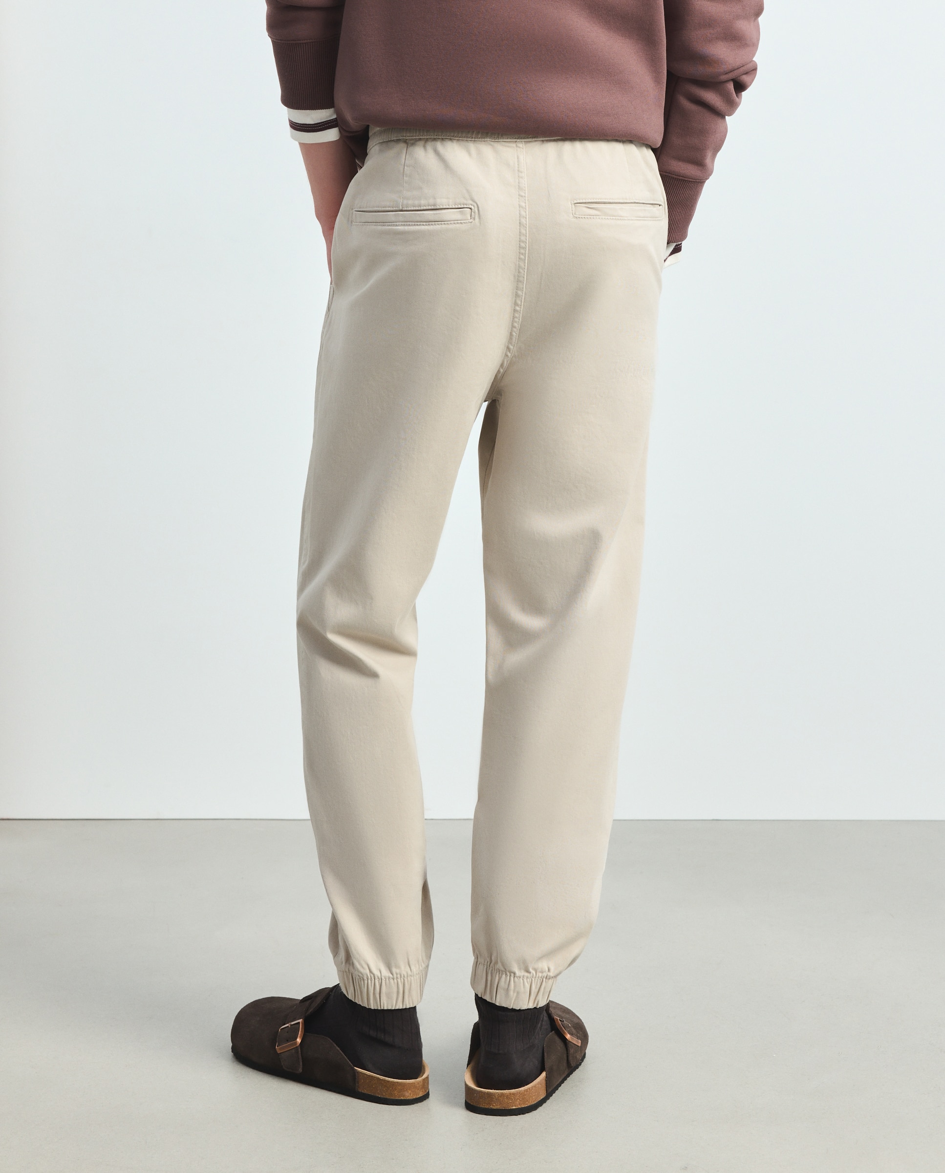 Pantalón de hombre tipo chino con goma en el bajo - Green Coast - Gris claro Gris claro-3