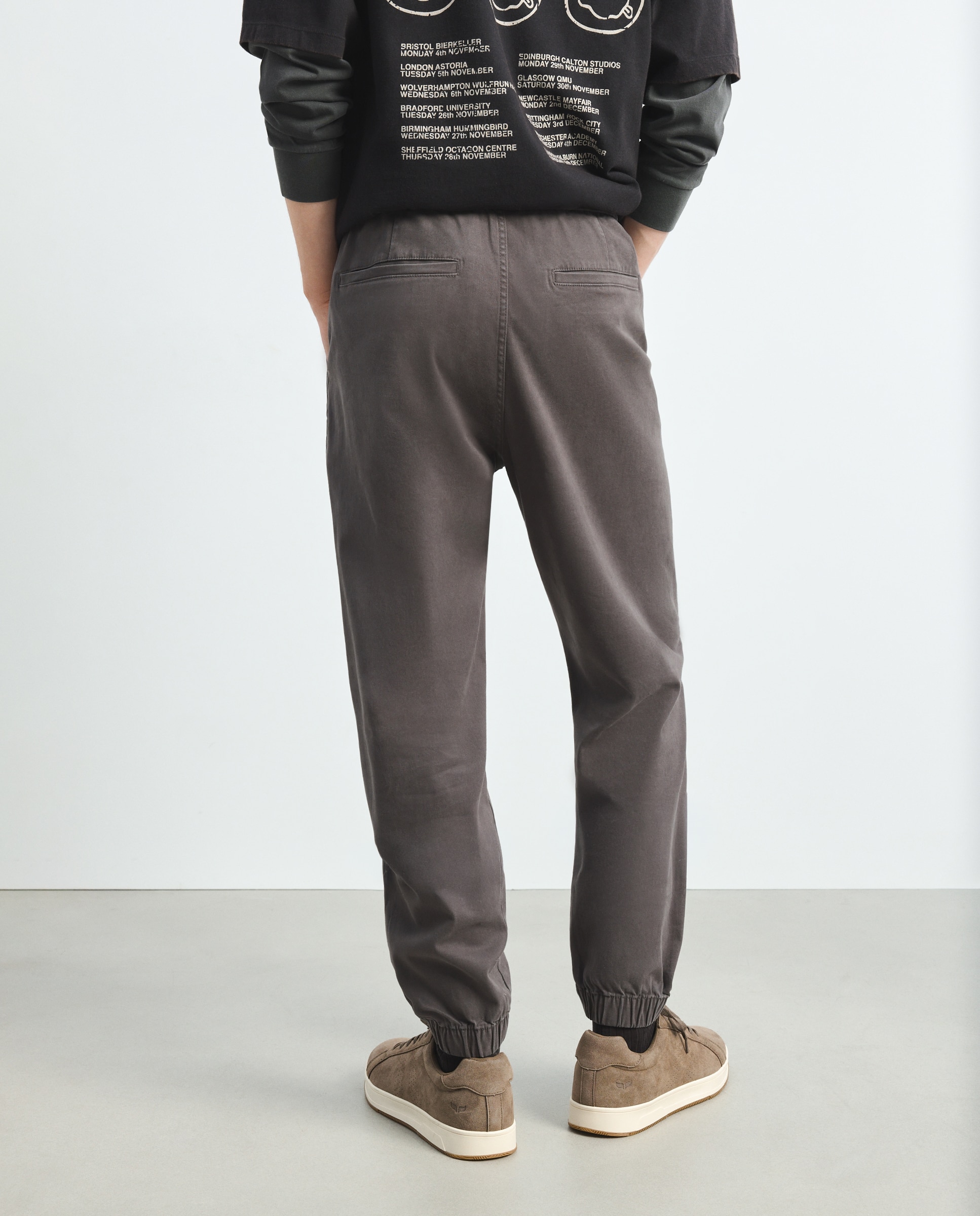 Pantalón de hombre tipo chino con goma en el bajo - Green Coast - 830 Antracita 830 Antracita-3