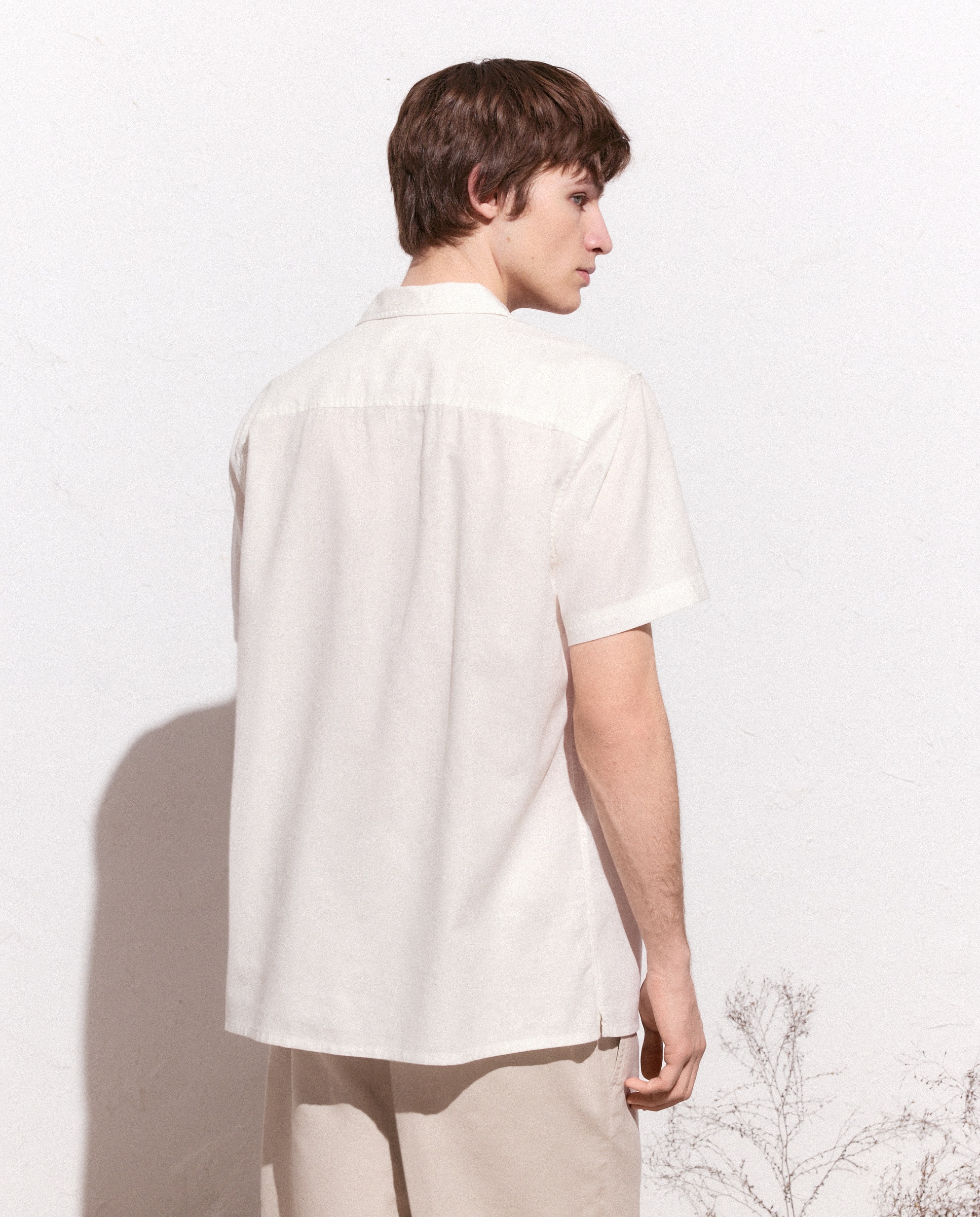 Camisa de Linho com Manga Curta Branco-3