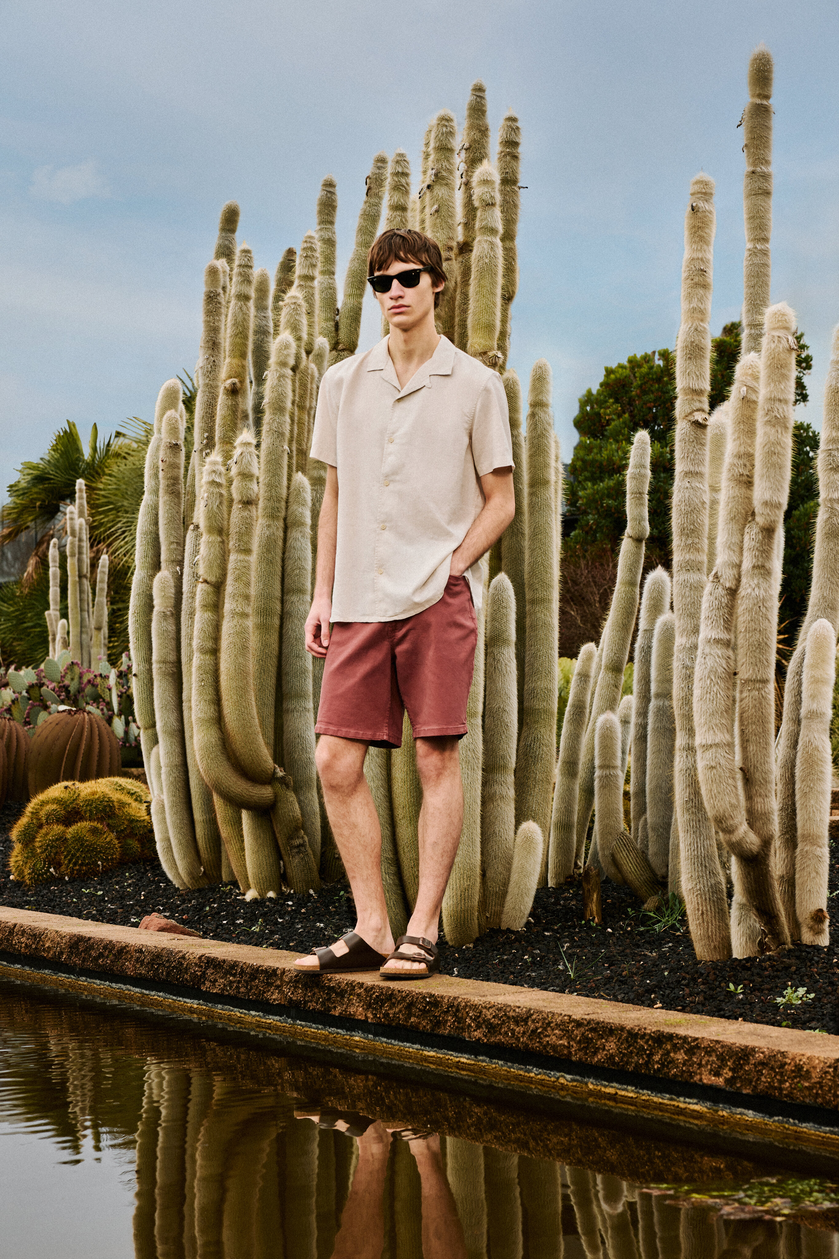 Imagem 0 de Bermudas em Tecido de Algodão Slub com Elastano