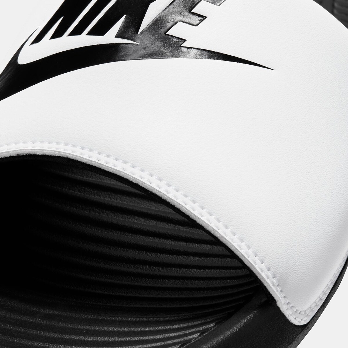 Chinelos de banho Victori One Preto / Branco-8