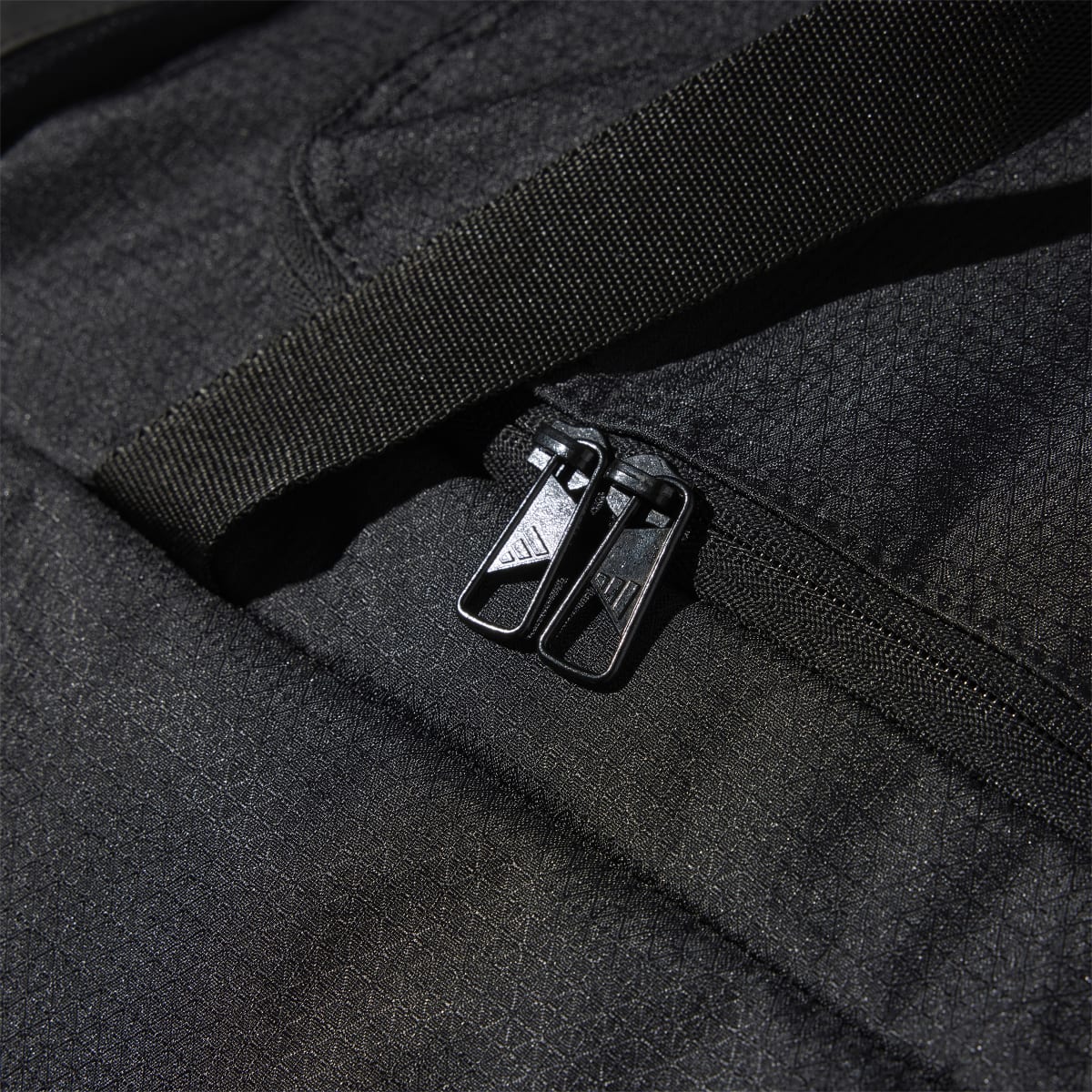Saco de Desporto Grande Essentials 3 Faixas Preto-5