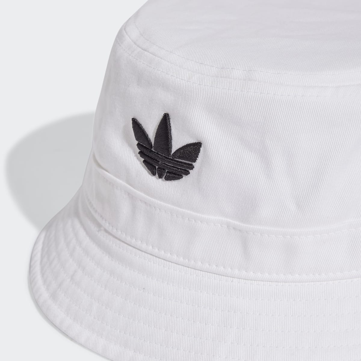 Imagen 4 de Gorro Adicolor Trefoil Bucket Adidas - Blanco Blanco