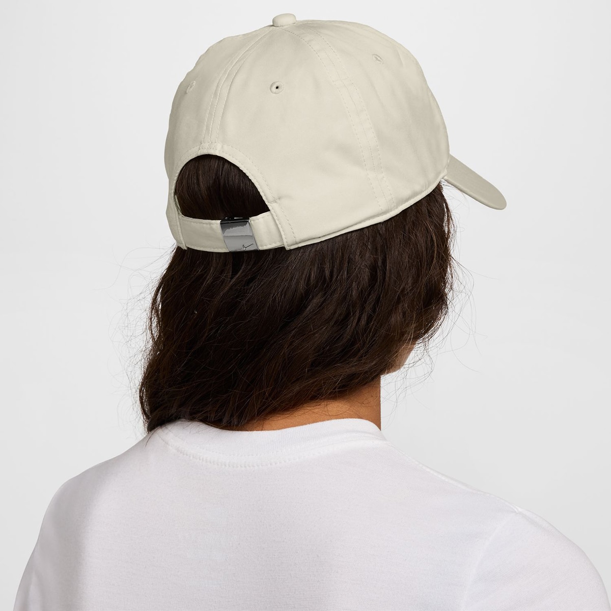 Boné sem Estrutura Dri-FIT Club Branco-3