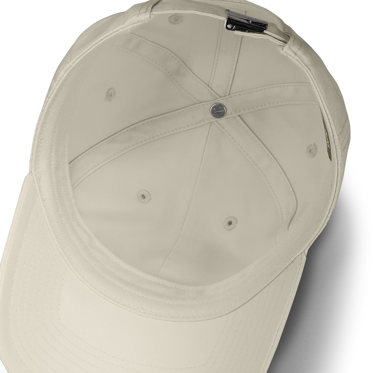 Boné sem Estrutura Dri-FIT Club Branco-5