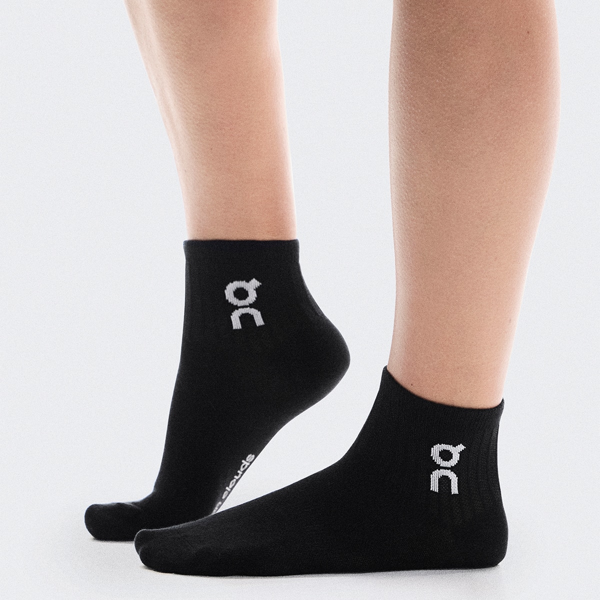 Imagen 2 de Calcetines de running unisex Logo Sock Mid 3P On - Negro Negro