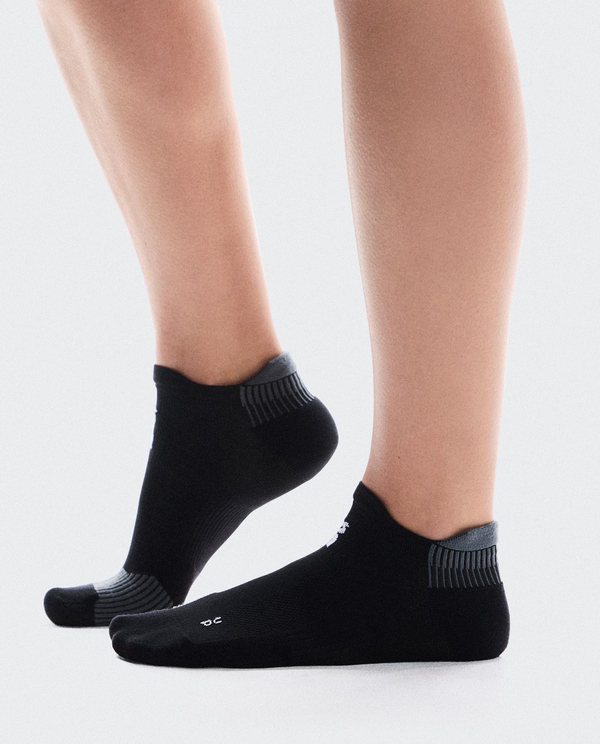 On Calcetines Unisex Performance Run Sock Low Negros