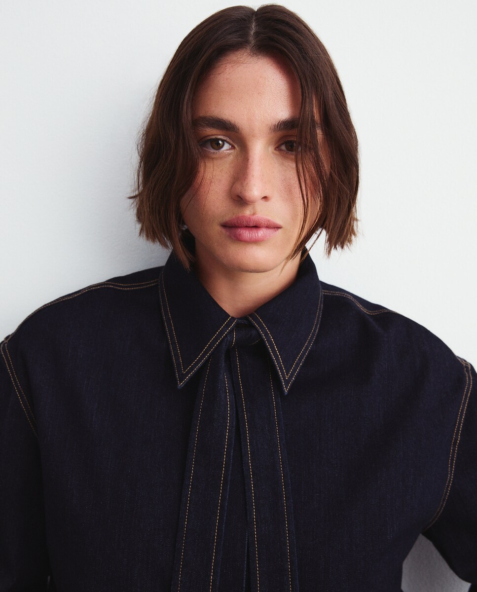 Camisa de Efeito de Ganga com Laço Azul Suave-2