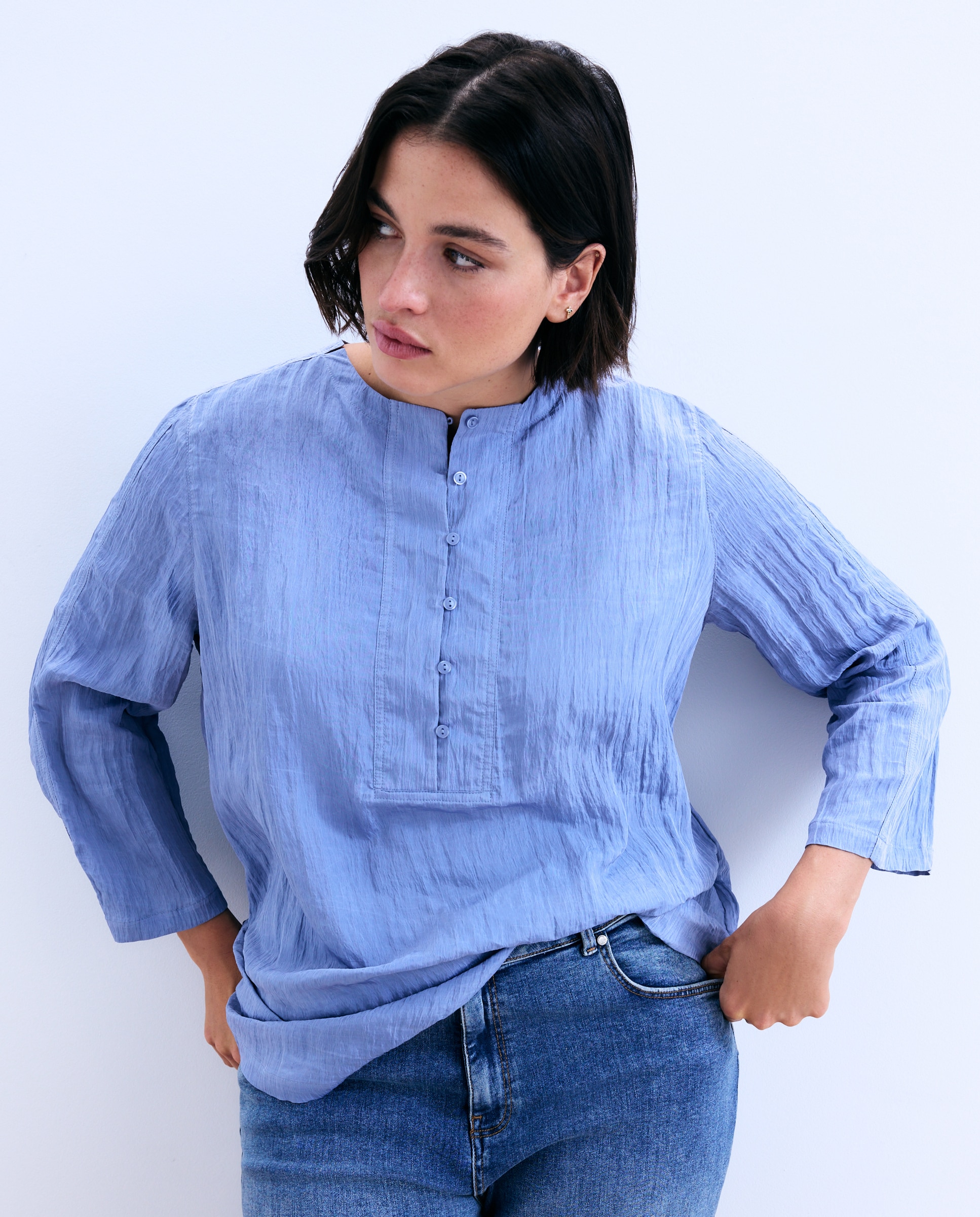 Blusa com Manga Comprida e Peitilho com Textura 410 Azul Claro-1