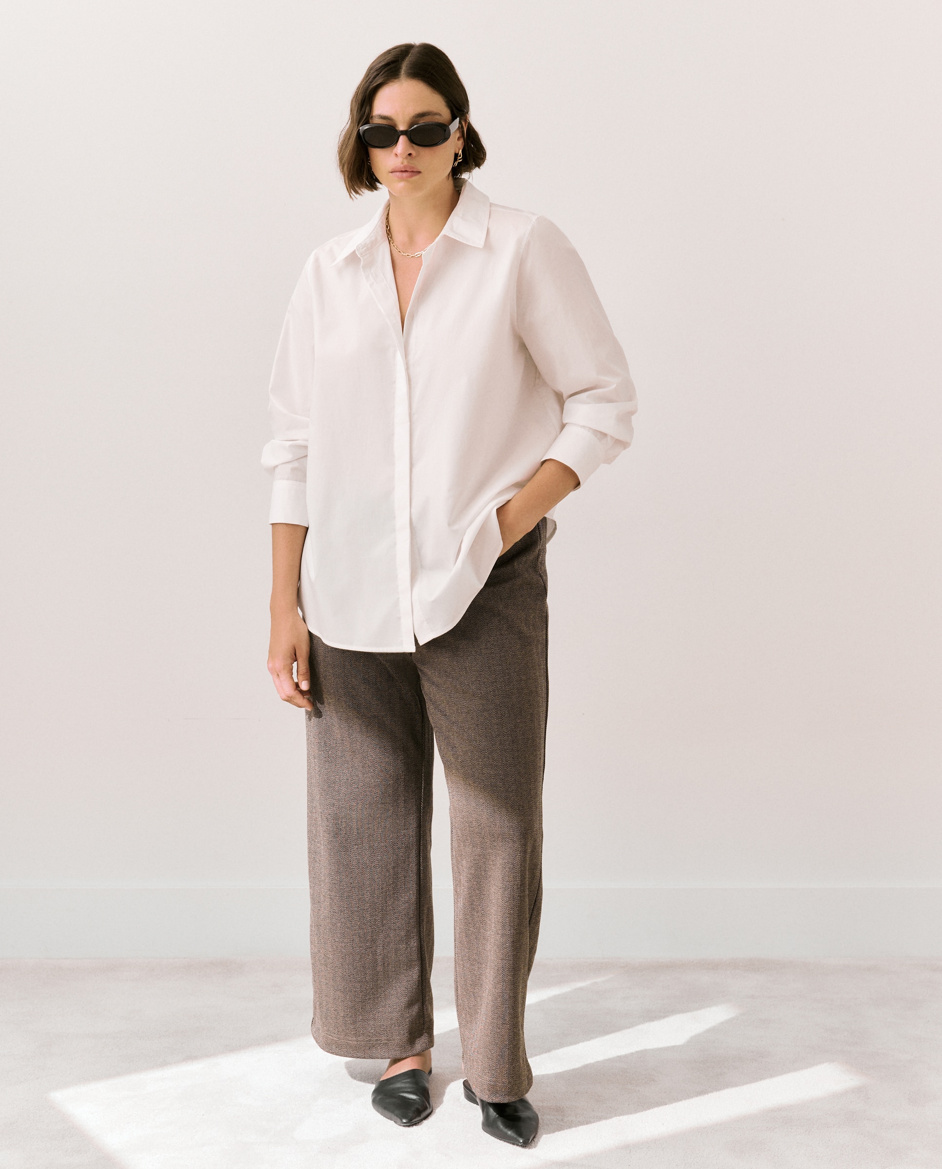 Imagen 2 de Camisa básica de mujer en popelín - Couchel - Blanco Blanco