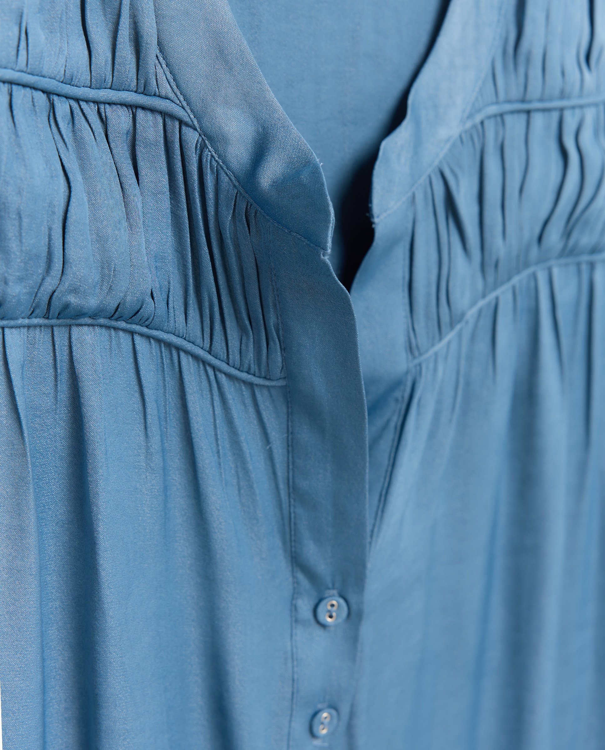 Blusa Acetinada com Pregas no Ombro 410 Azul Claro-2