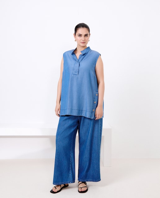 Imagen 0 de Blusa de mujer con botones laterales