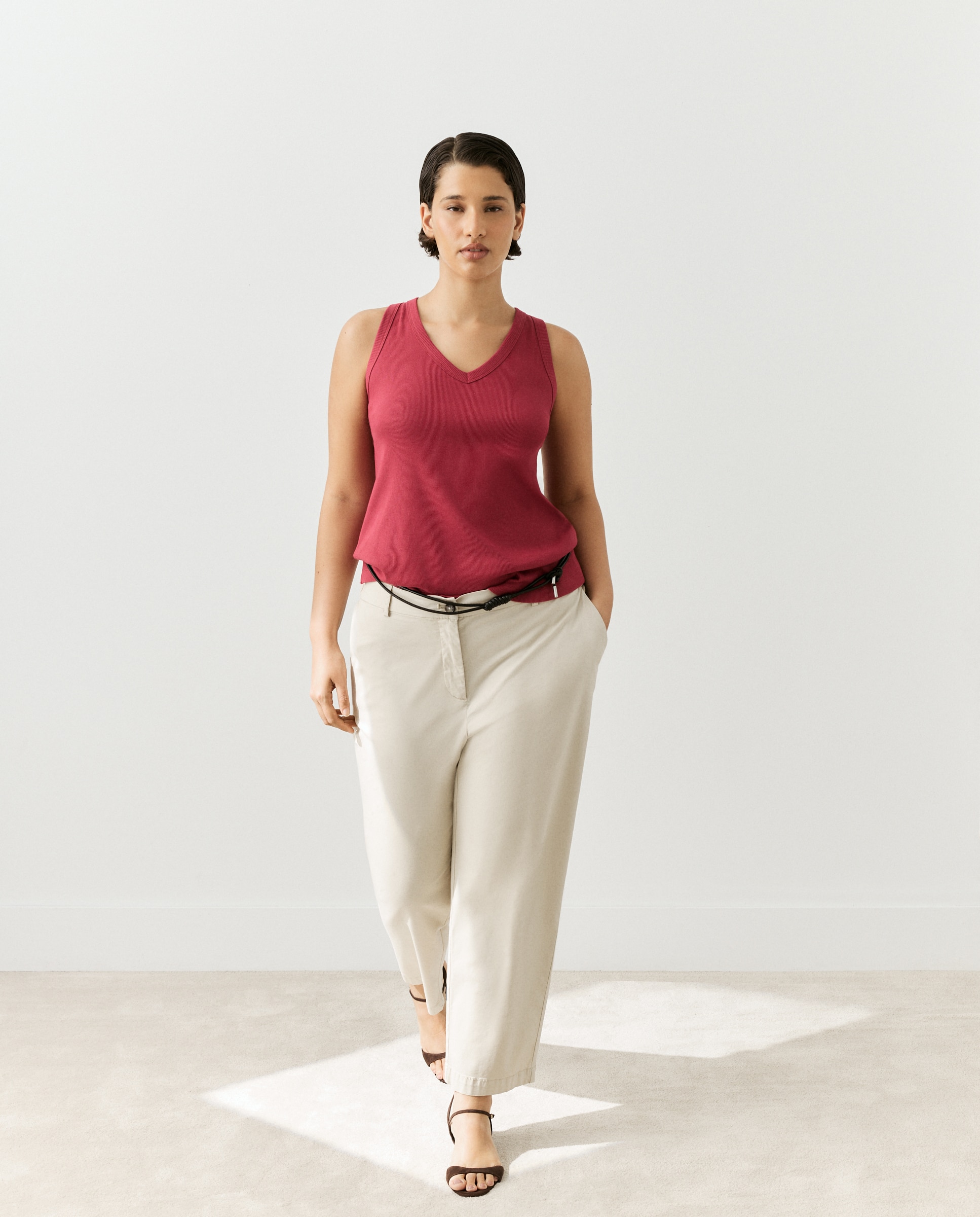 Camiseta sin mangas de mujer con cuello pico - Couchel - 200 Rosa 200 Rosa-2