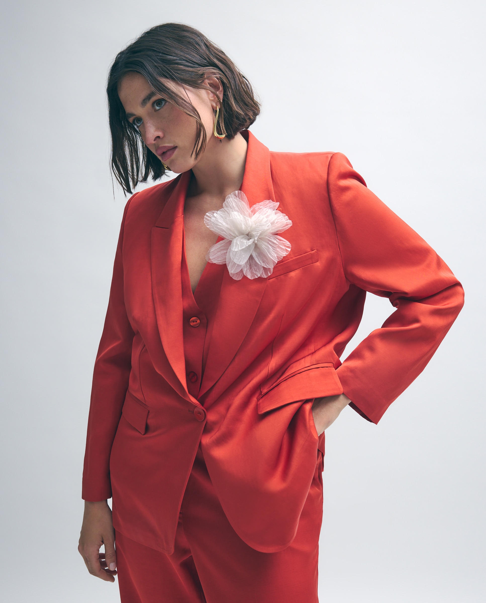 Imagem 0 de Blazer Acetinado com Flor