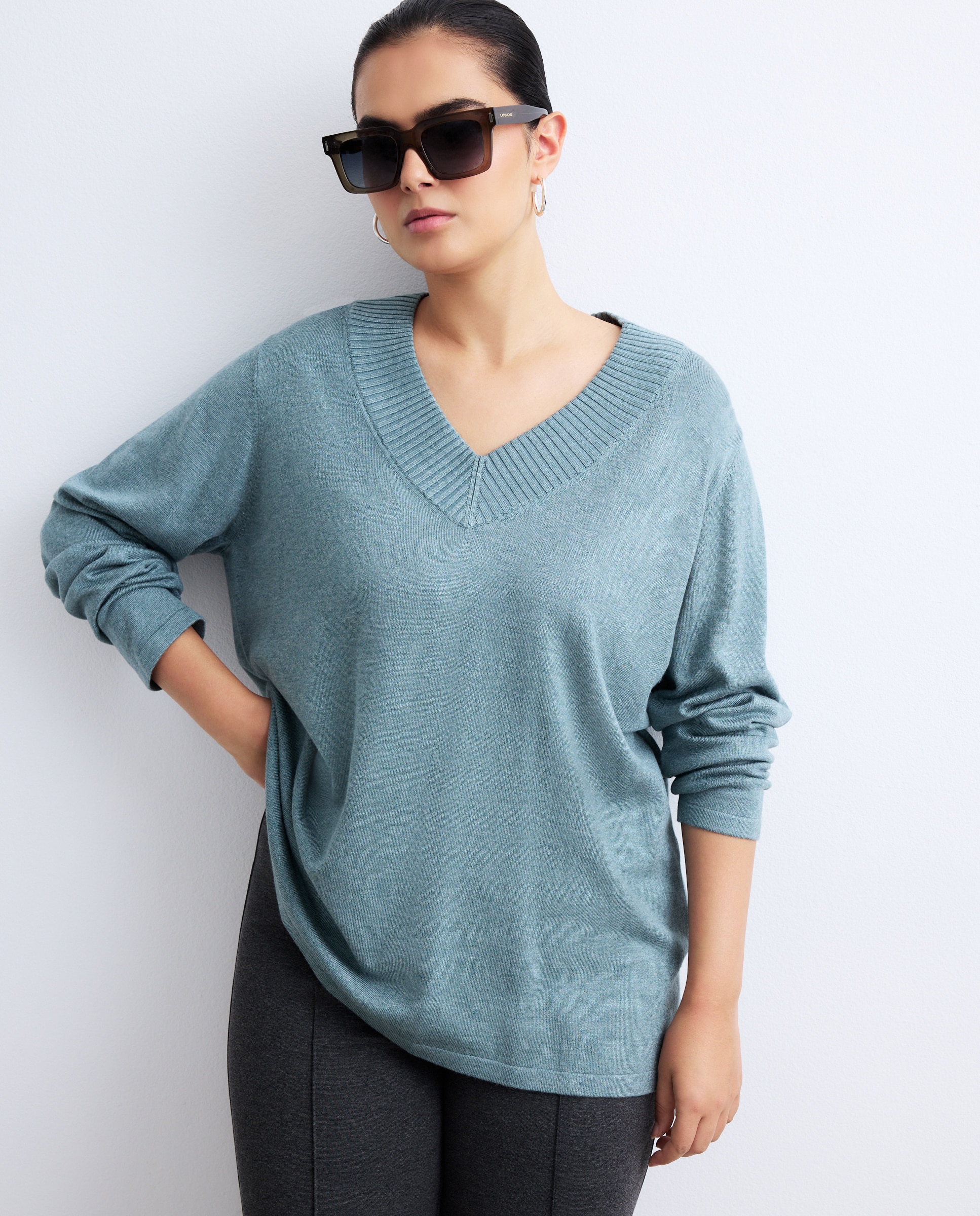 Camisola de Malha com Manga Comprida e Decote em Bico Verde-2