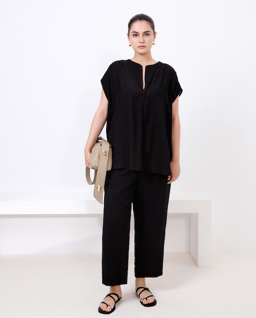 Imagem 0 de Calças Cropped de Estilo Fluido