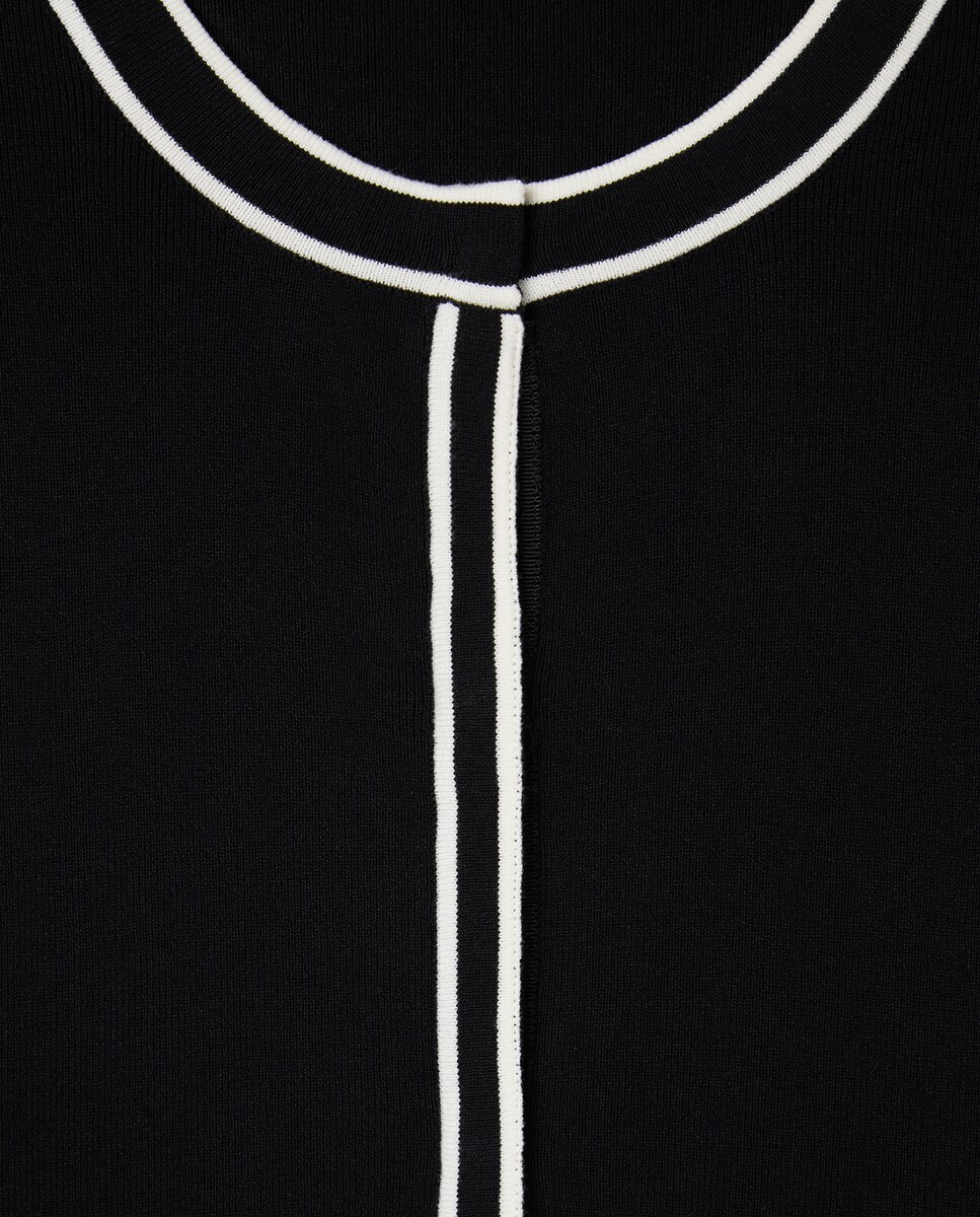 Casaco de Malha com Detalhe de Vivos Preto-5