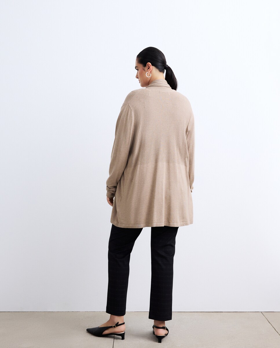 Cardigan Liso de Viscose Bege-3