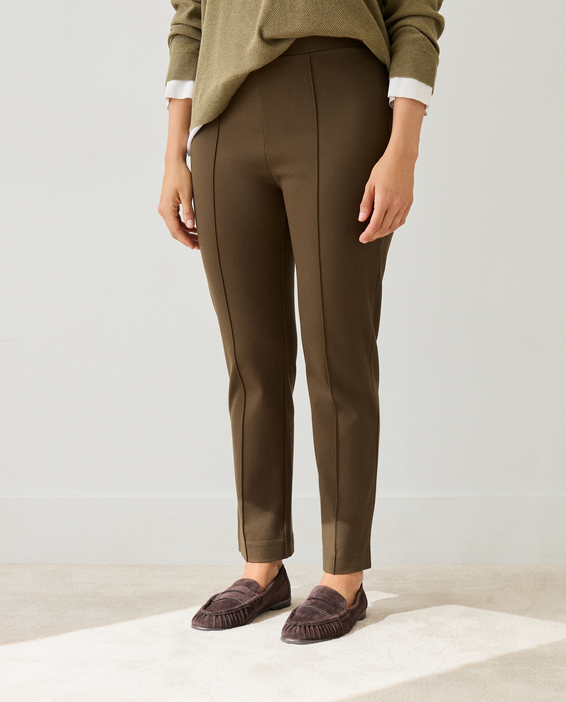 Imagen 2 de Pantalón punto roma básico - Couchel - 530 Verde oscuro 530 Verde oscuro
