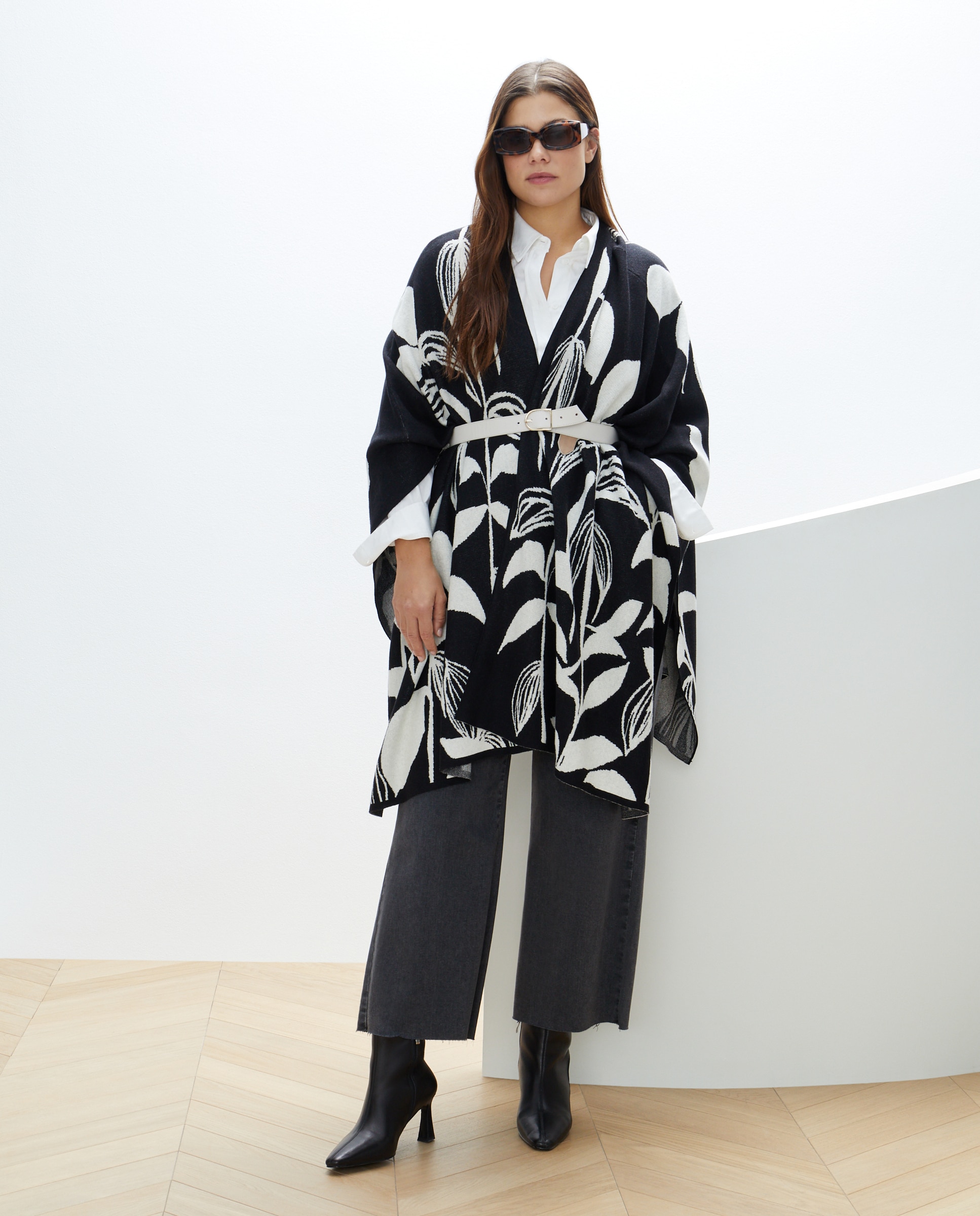 Cardigan Tipo Poncho Preto-1