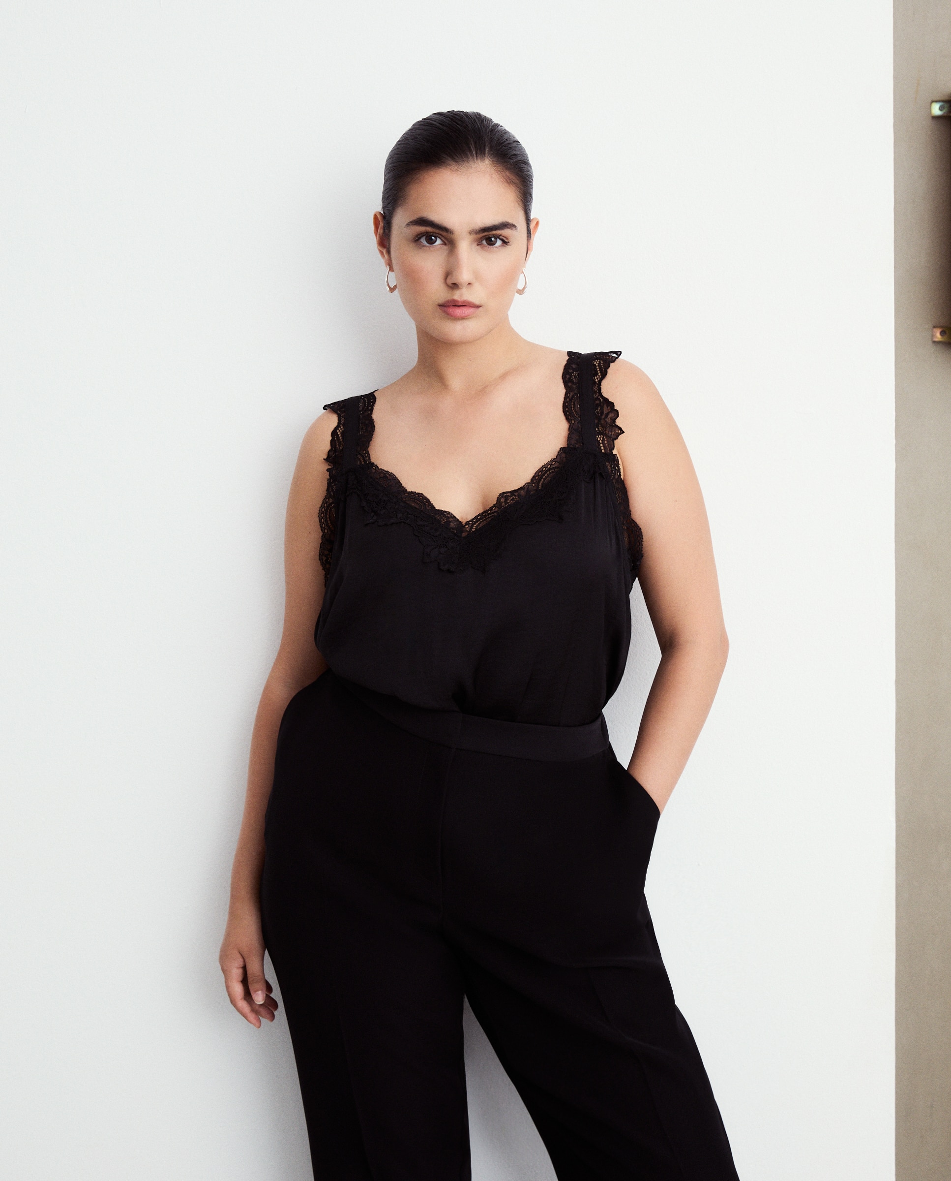 Top rendilhado de renda Preto-1