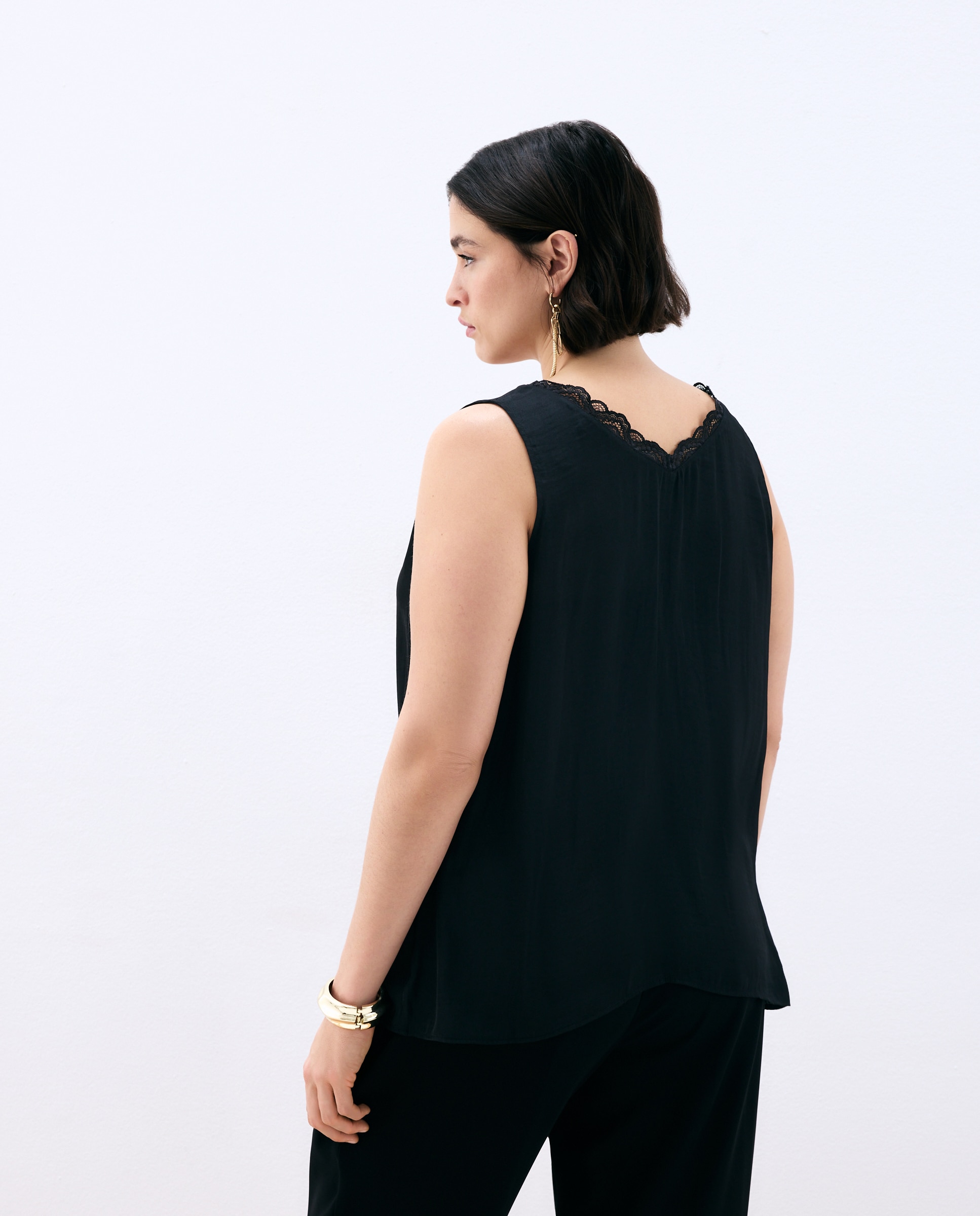 Top rendilhado de mulher Preto-4