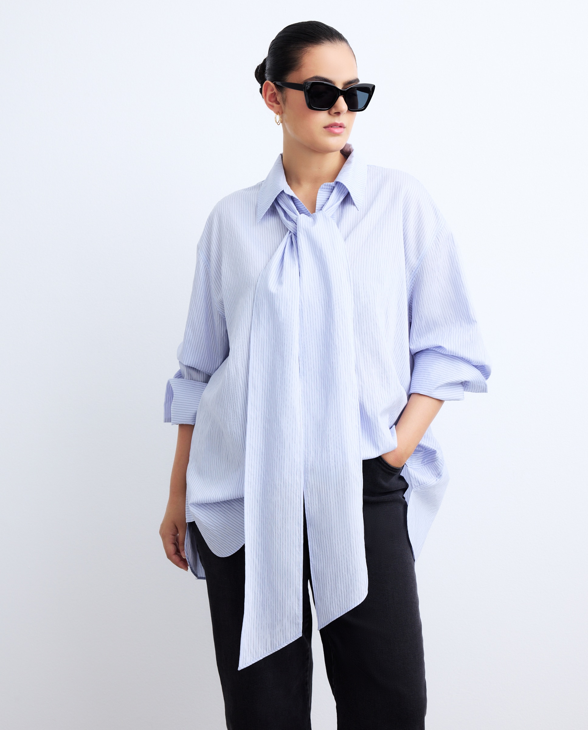 Blusa às Riscas com Laço Desmontável Azul-2