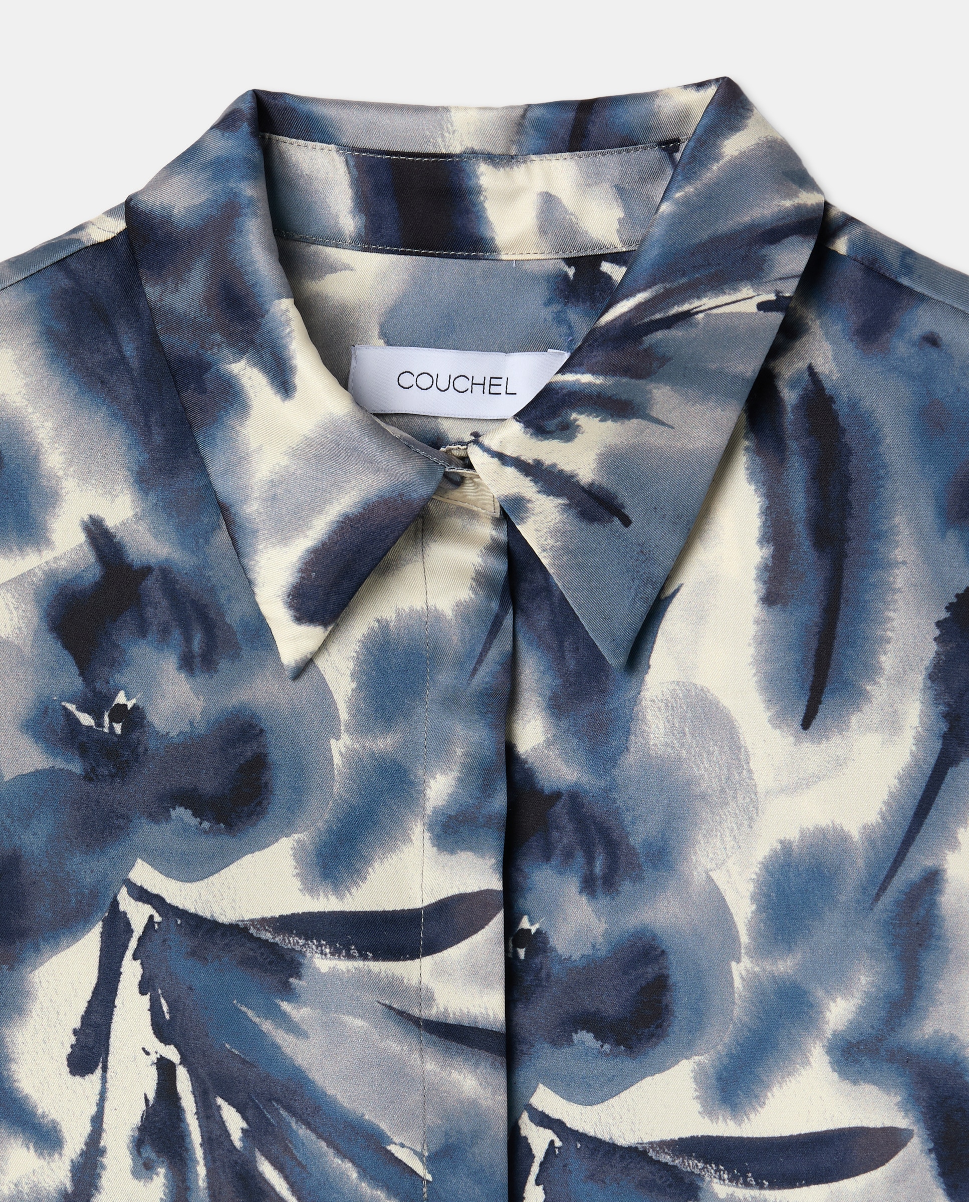 Blusa Acetinada com Estampado Floral Azul-6