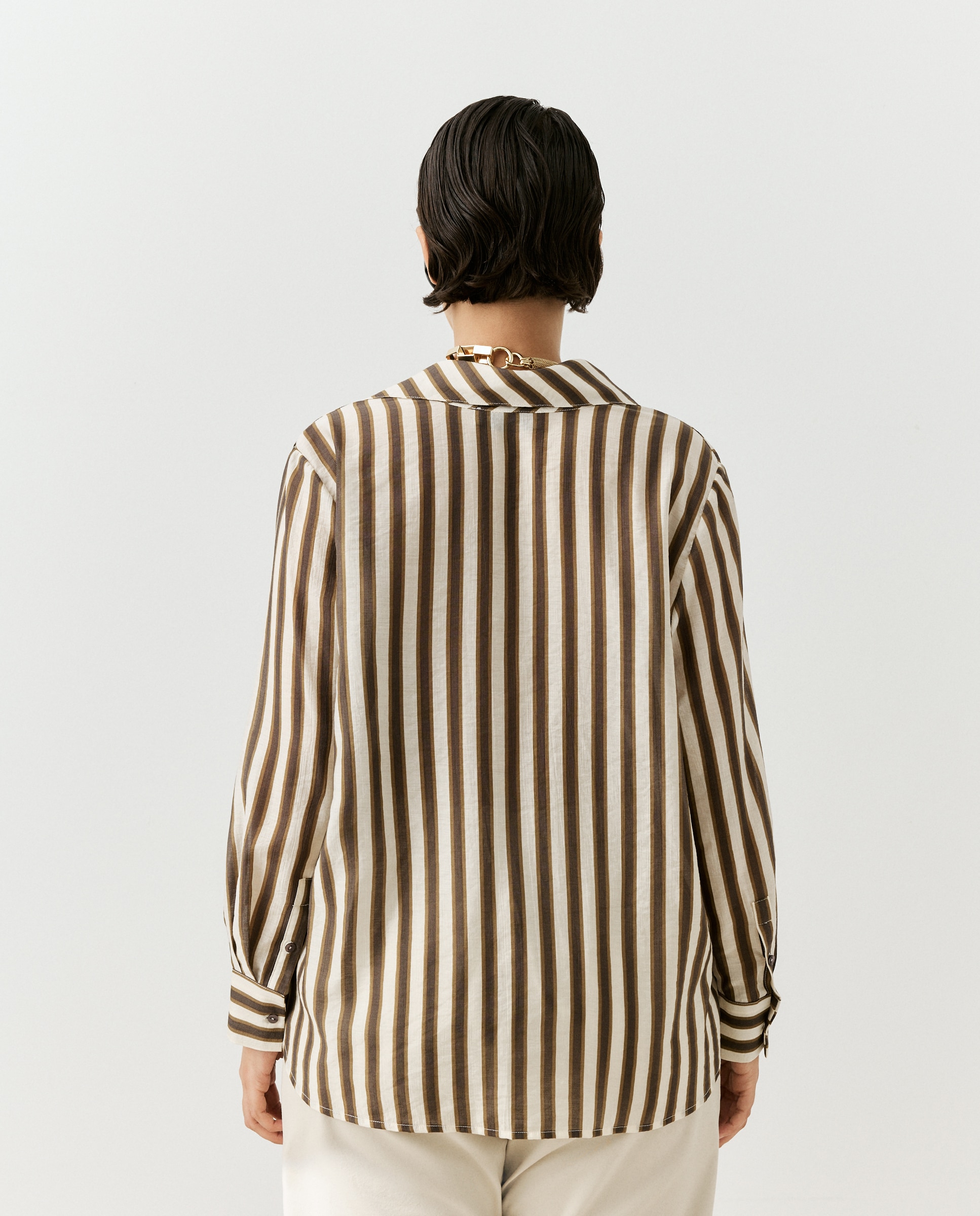 Blusa com Manga Comprida em Tencel com Detalhe de Laçada Verde-4