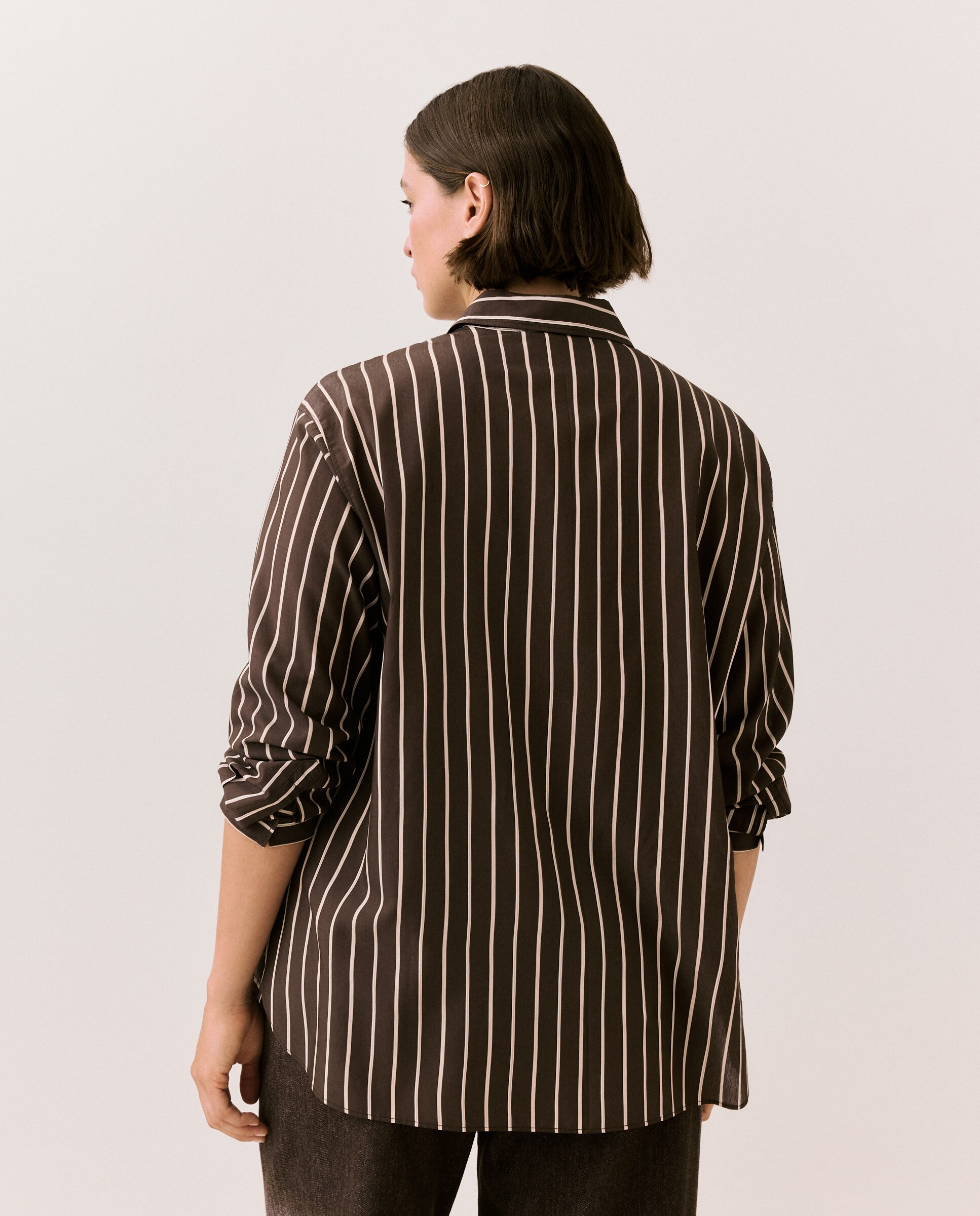 Blusa com Risca Diplomática Castanho-3