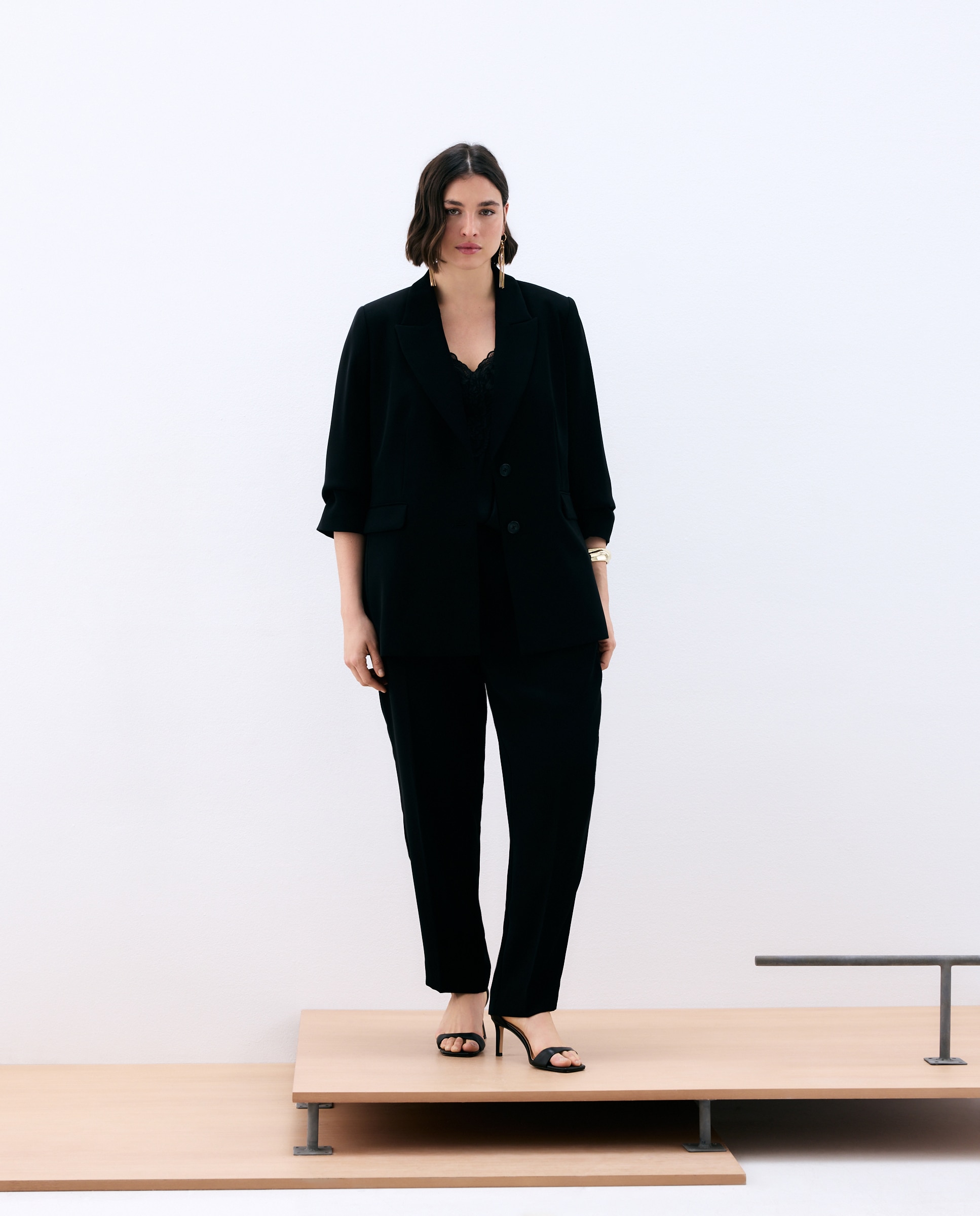 Blazer básico liso de mujer Negro Couchel Negro-2