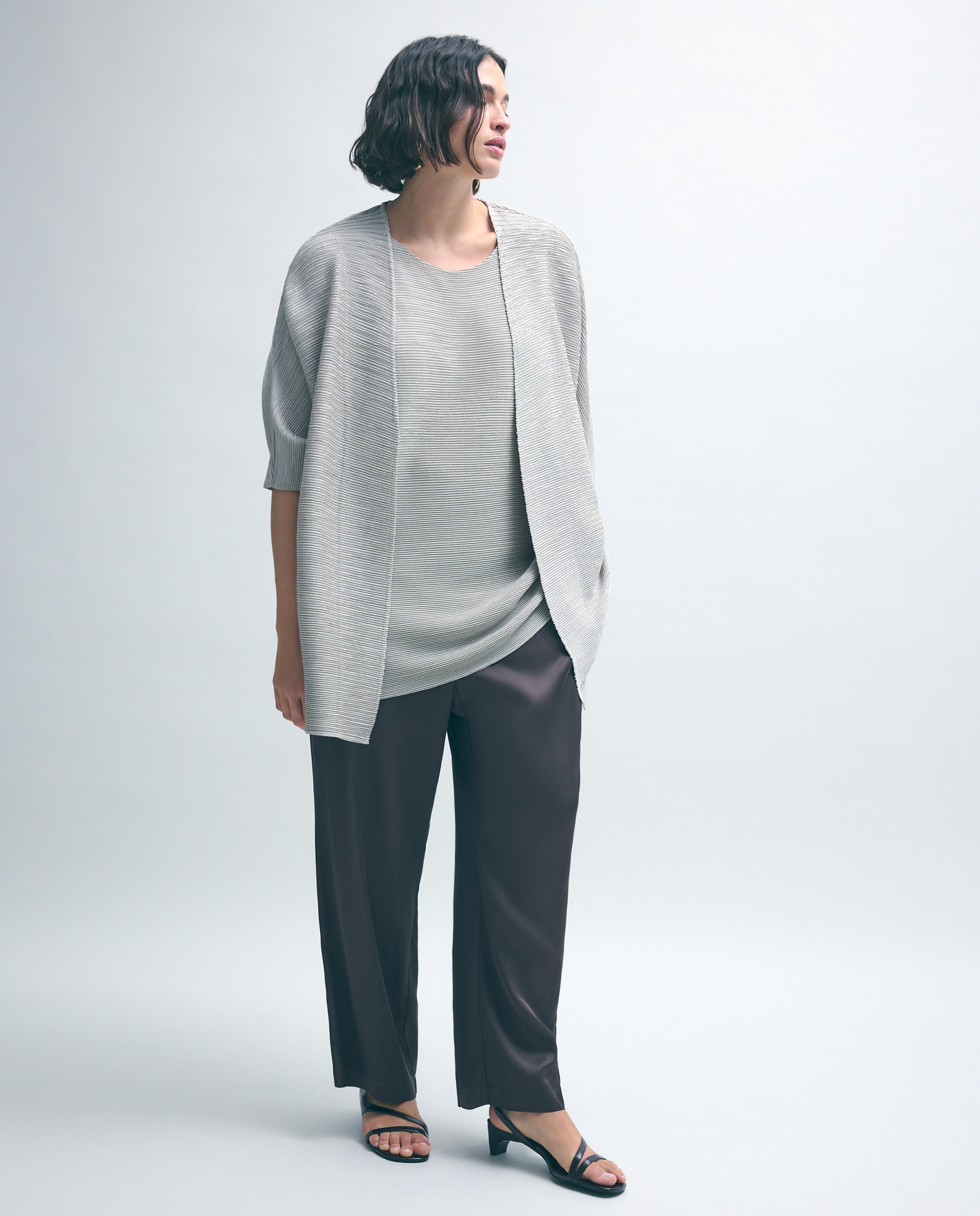 Imagen 2 de Kimono de mujer plisado horizontal - Couchel - Marrón 130 Marfil