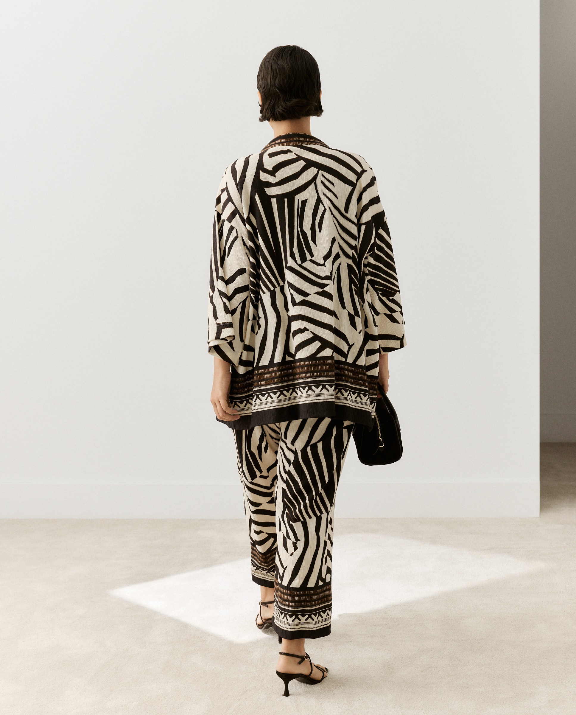 Kimono Estampado - Branco/Preto Branco-3