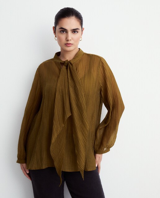 Imagem 0 de Blusa Plissada com Laço