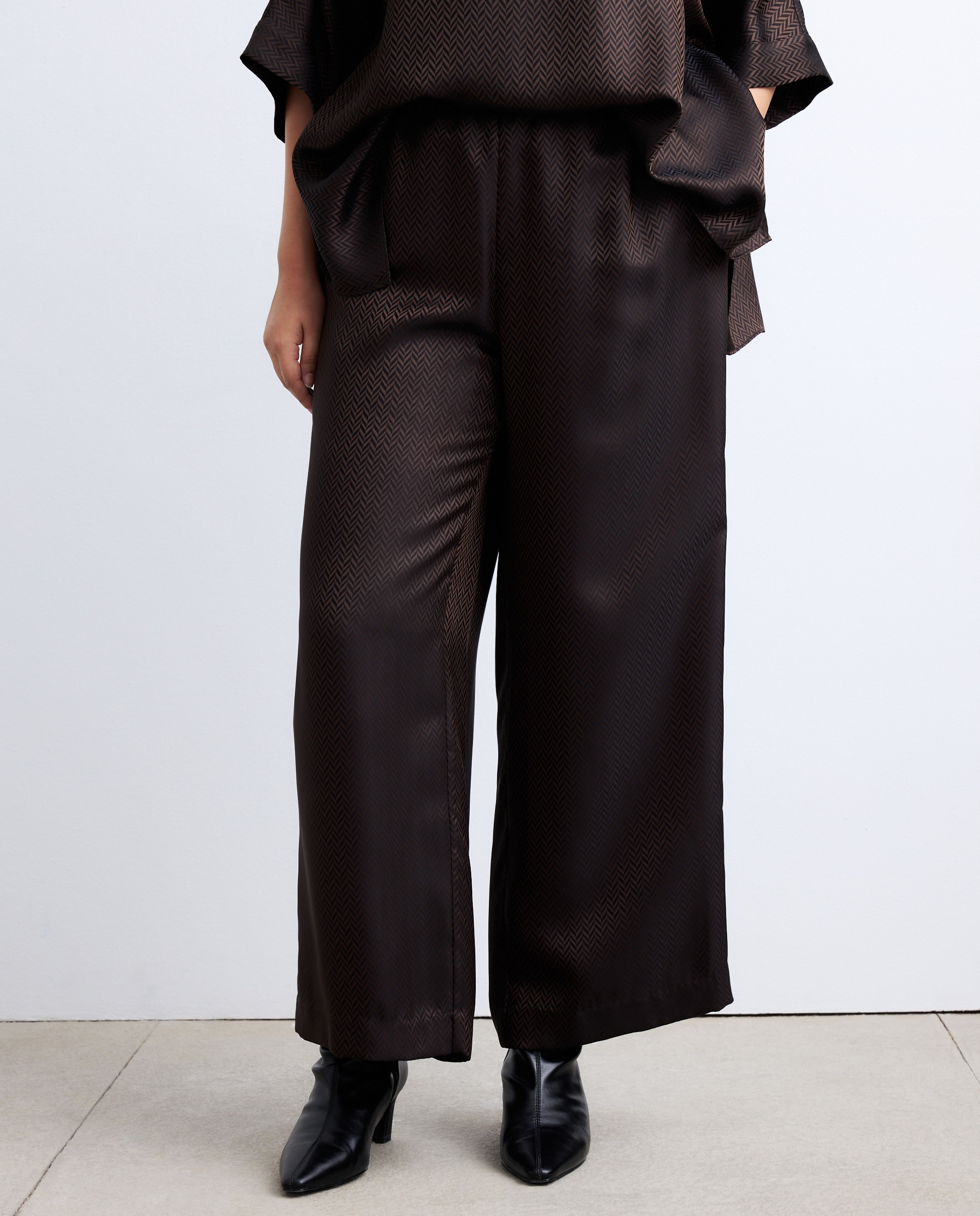 Calças Formais de Viscose Castanho-2