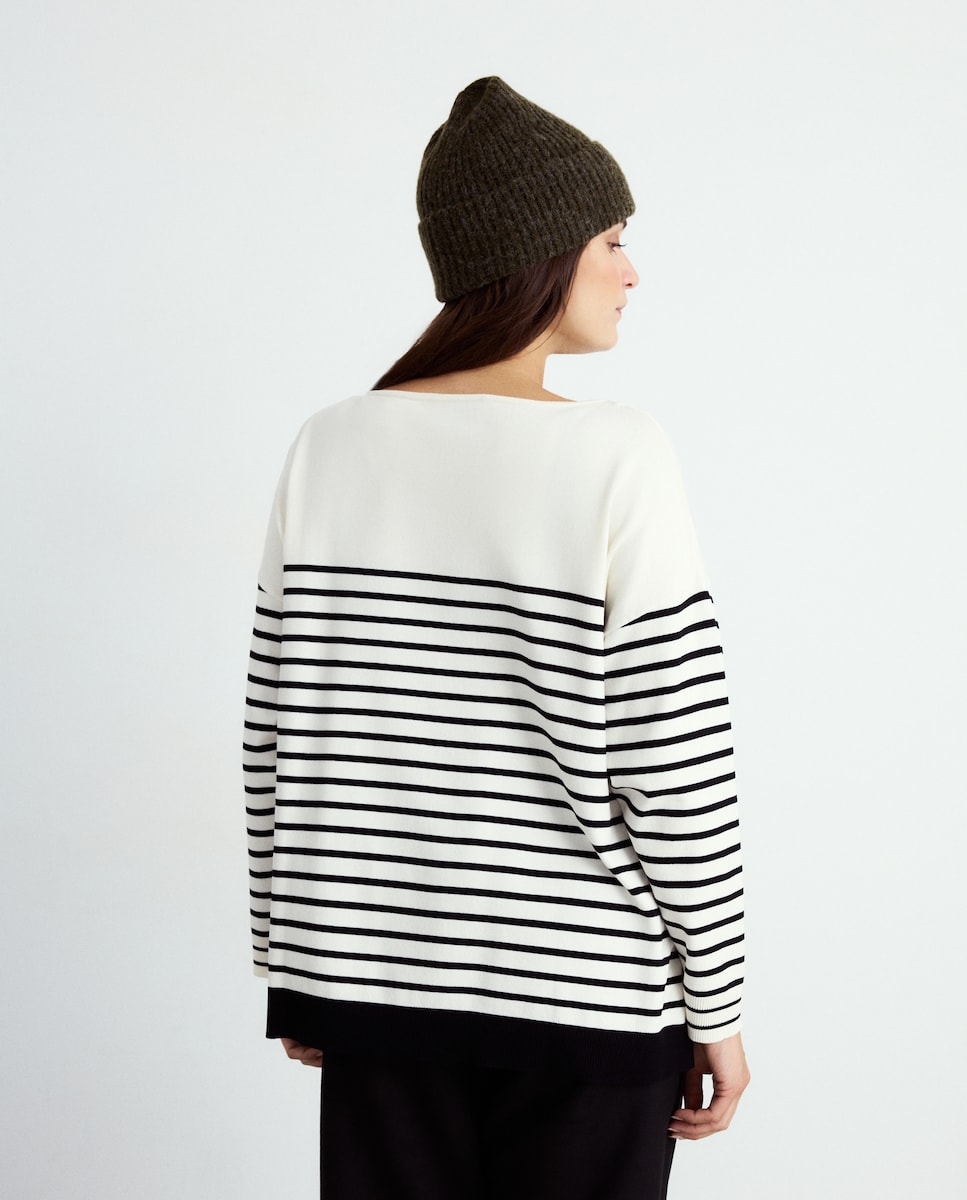 Camisola de Malha às Riscas com Decote à Barco Branco-3