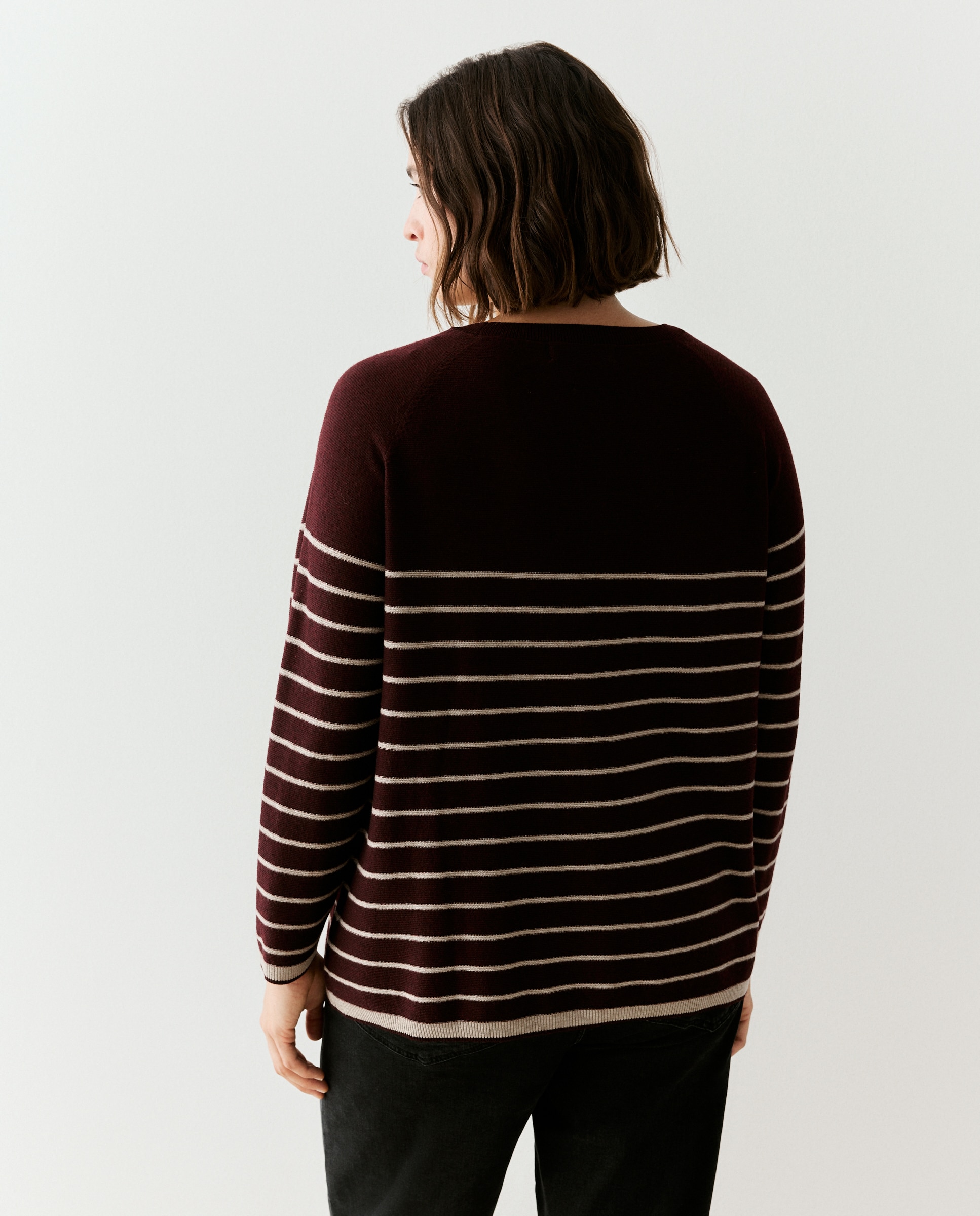 product.carousel.image.label