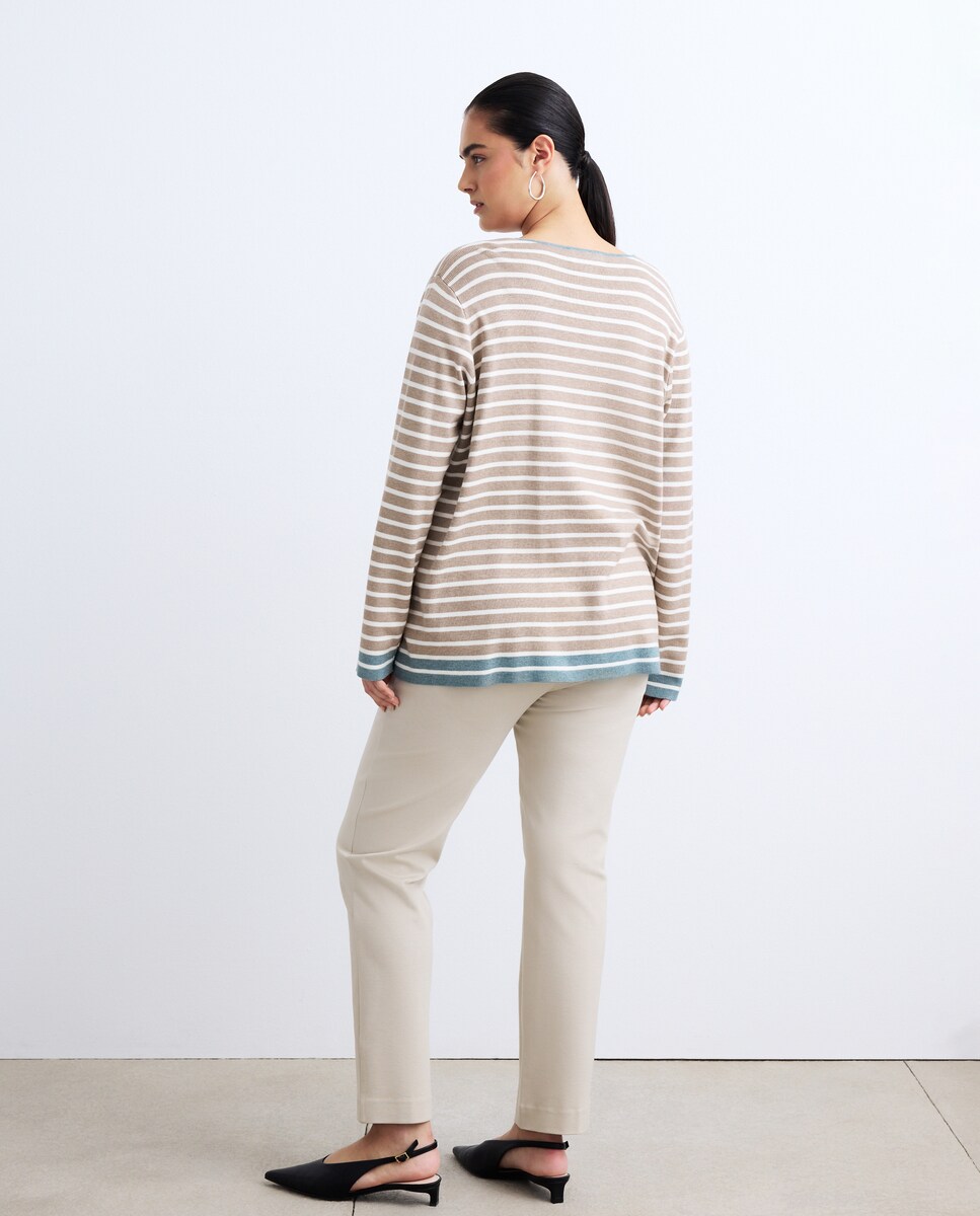 Camisola de Malha com Manga Comprida e Decote em Bico Camel-3