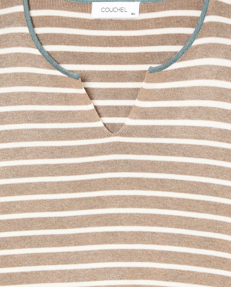 Camisola de Malha com Manga Comprida e Decote em Bico Camel-5