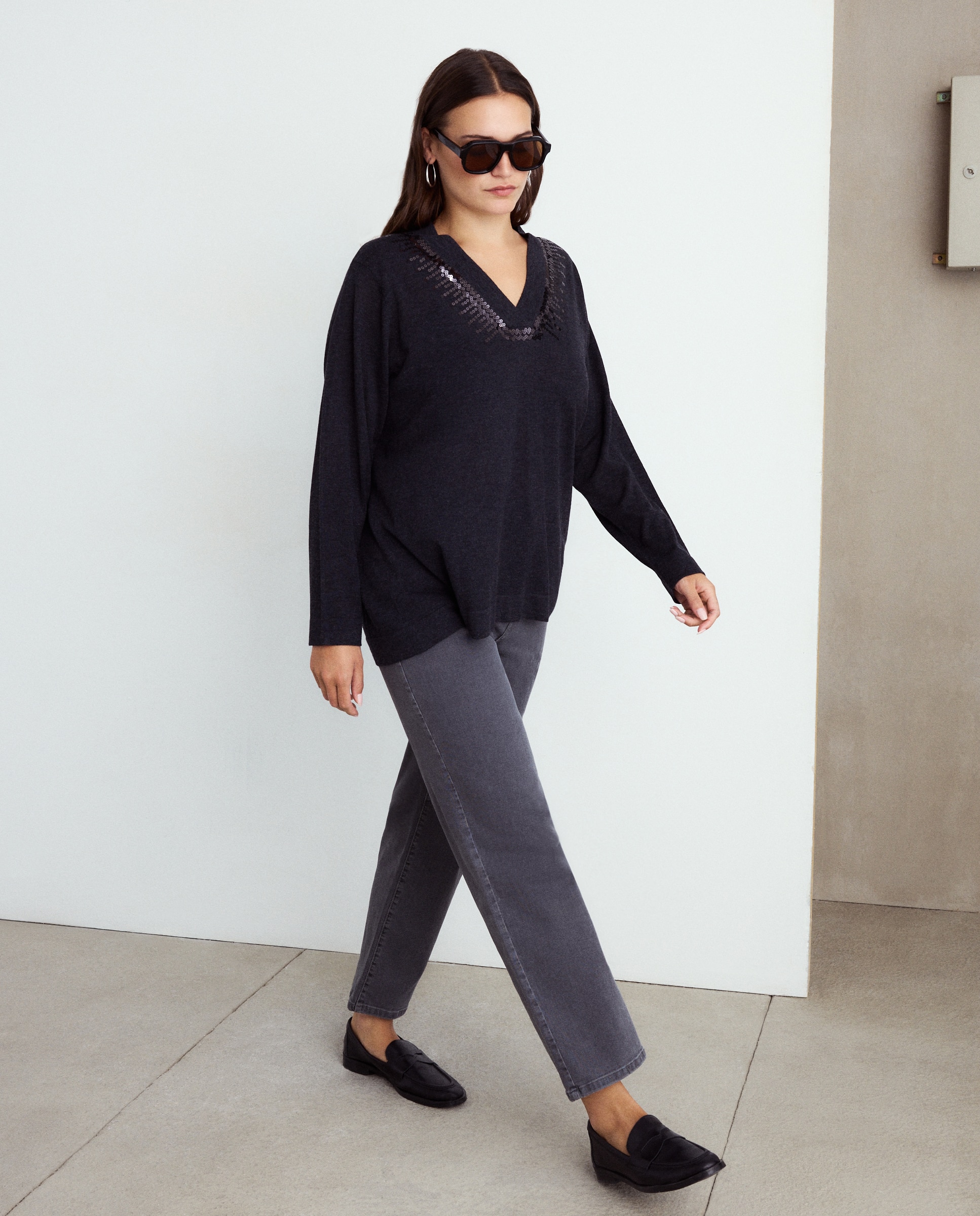 Camisola de Malha Lisa com Decote em Bico 830 Antracite-1