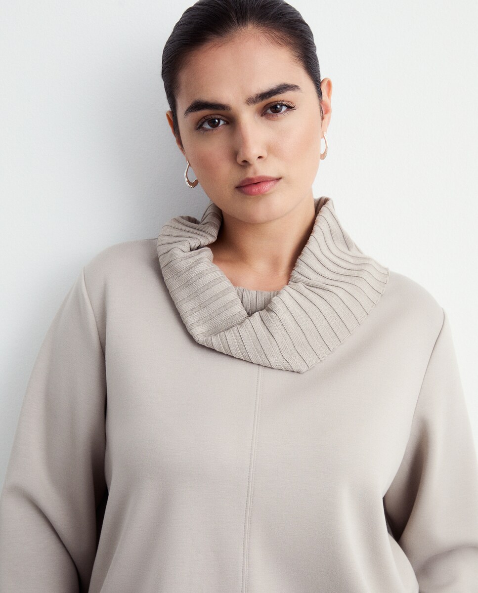 Camisola com Gola Alta 130 Marfim-2