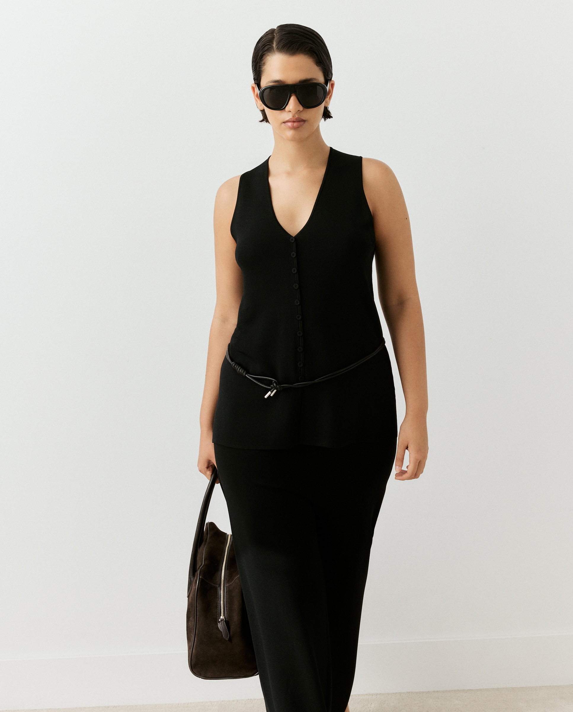 Imagen 1 de Chaleco de mujer con botones de punto milano - Couchel - Negro Negro