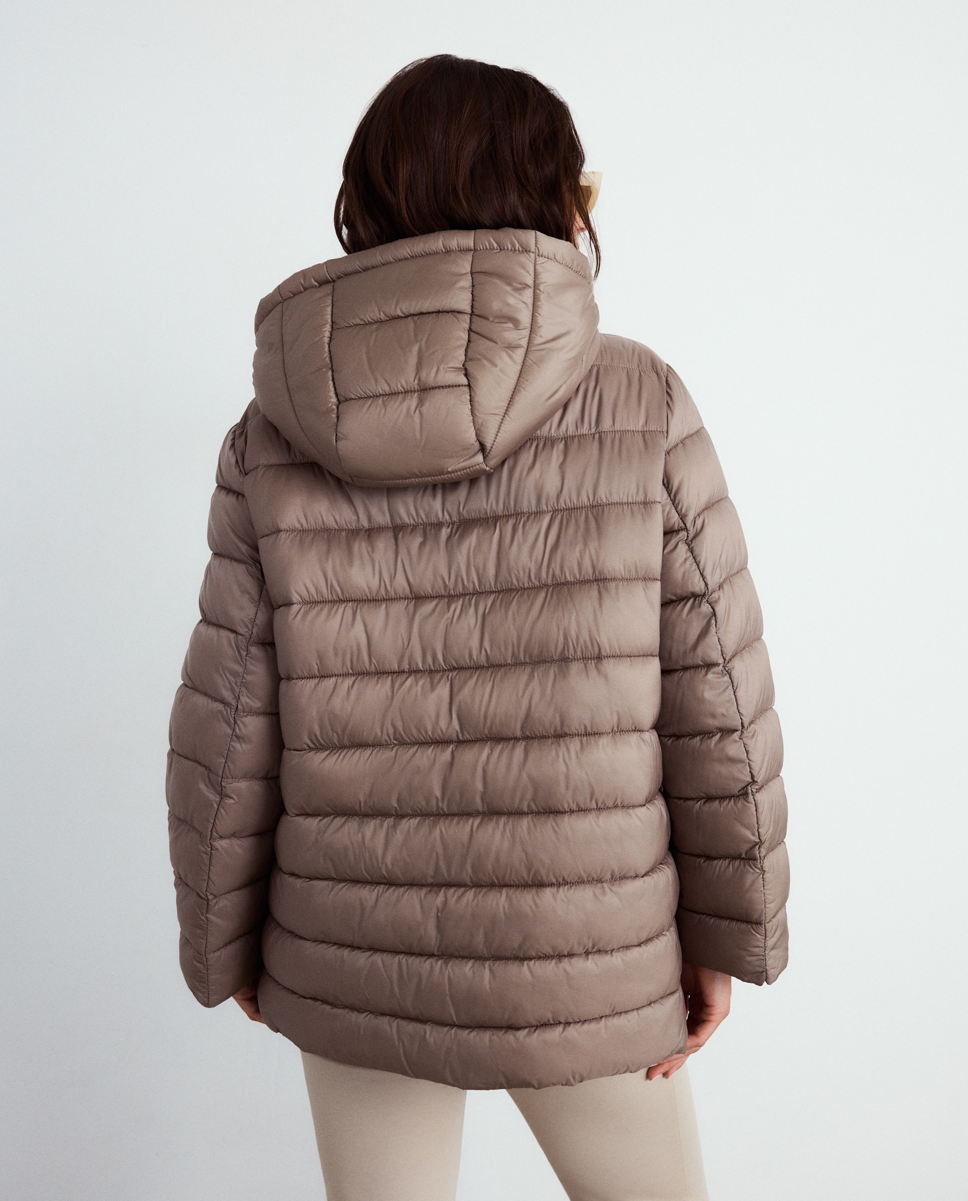 Blusão Acolchoado Curto com Capuz Desmontável Bege-3