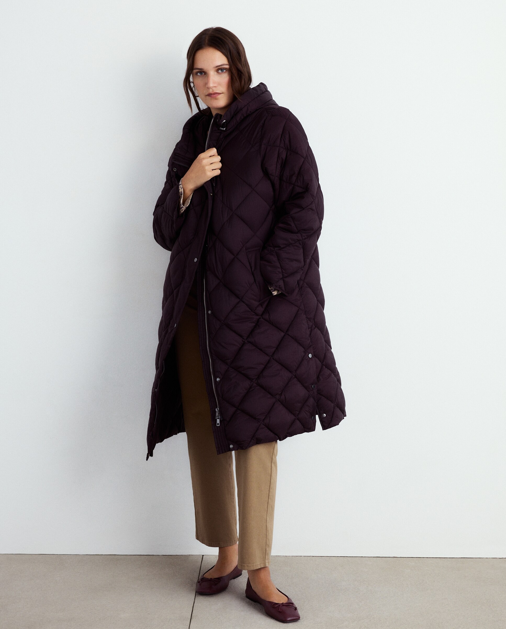 Blusão Acolchoado Comprido Liso Castanho-1