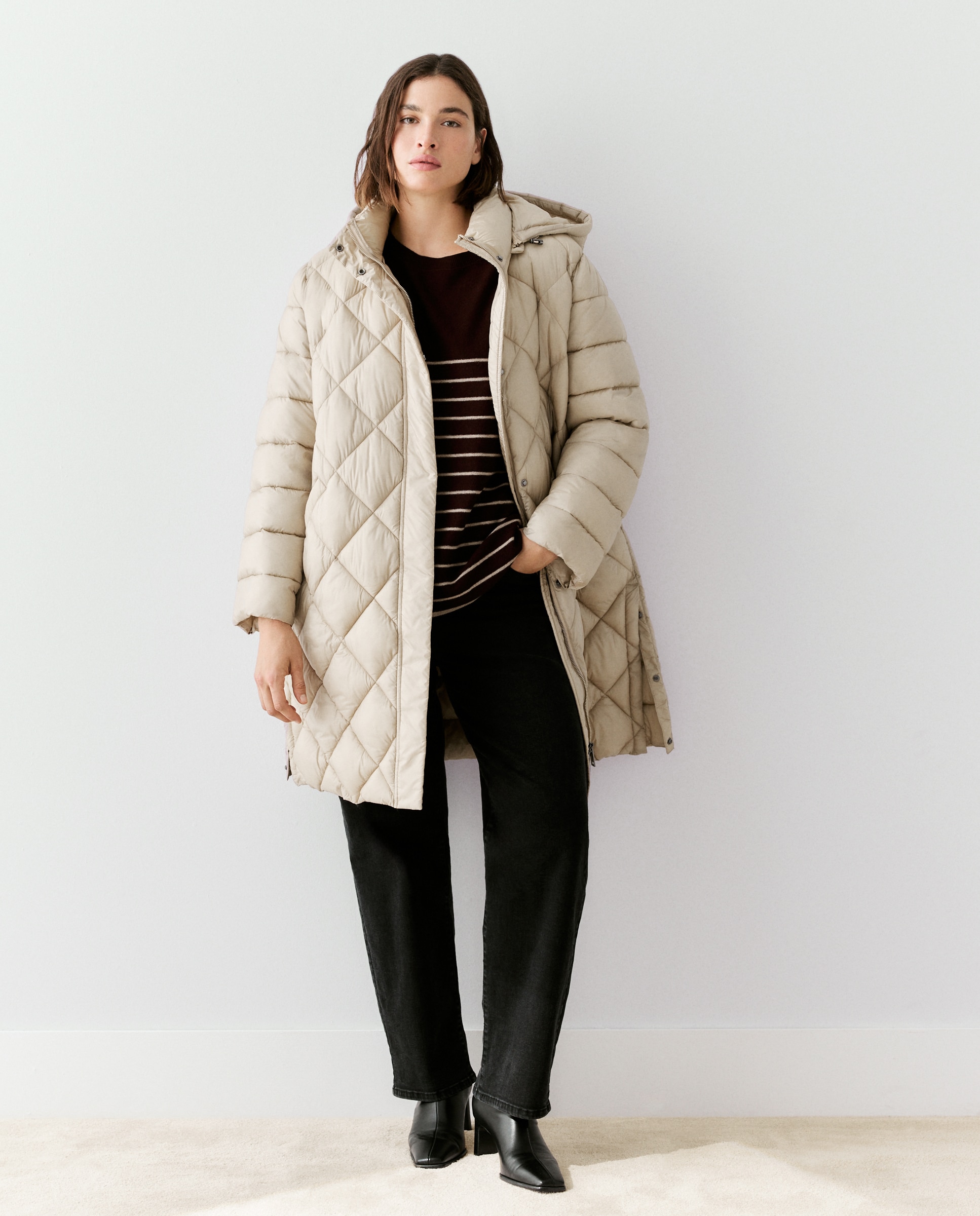 Parka Comprida Acolchoada com Capuz Bege-2
