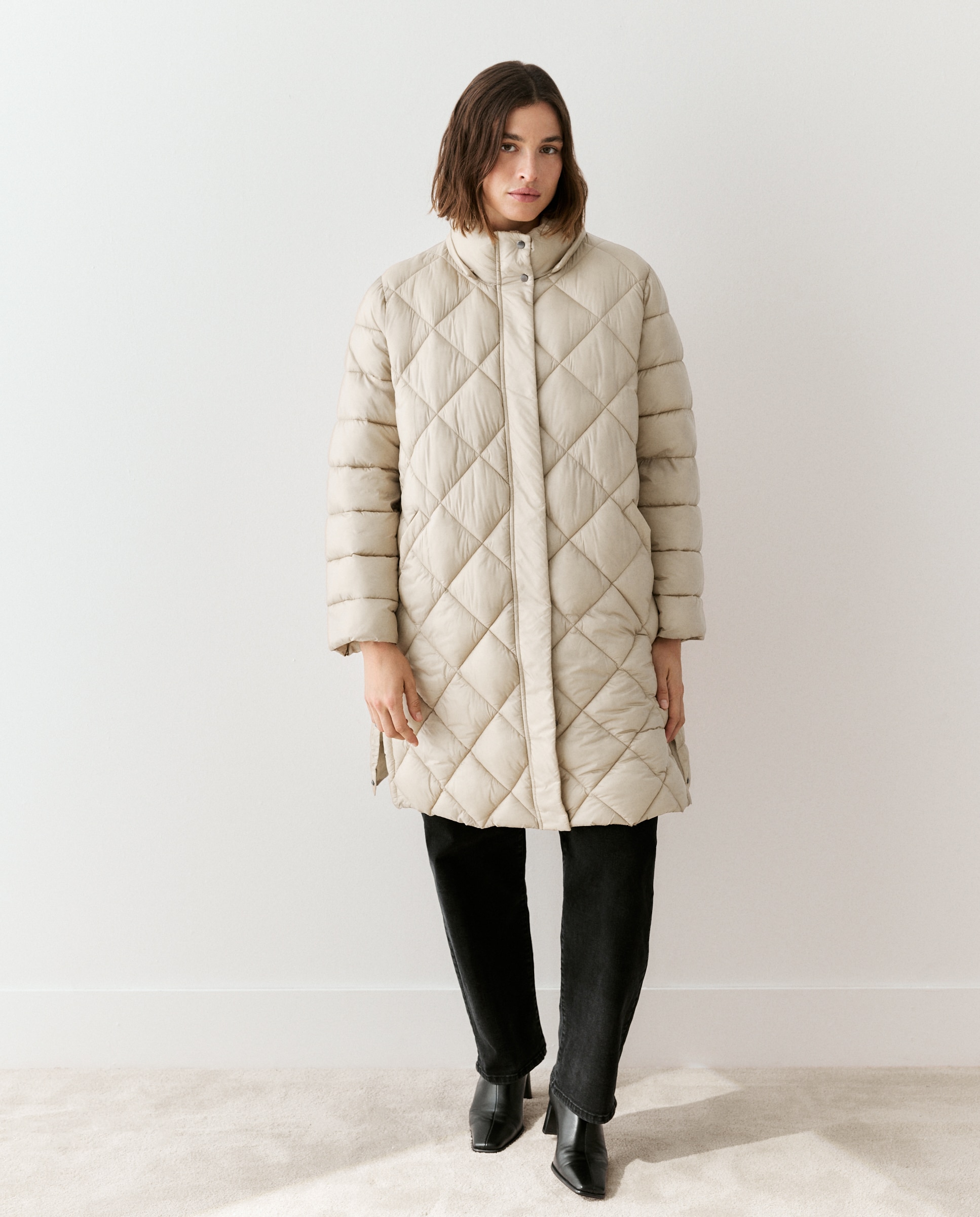 Parka Comprida Acolchoada com Capuz Bege-3