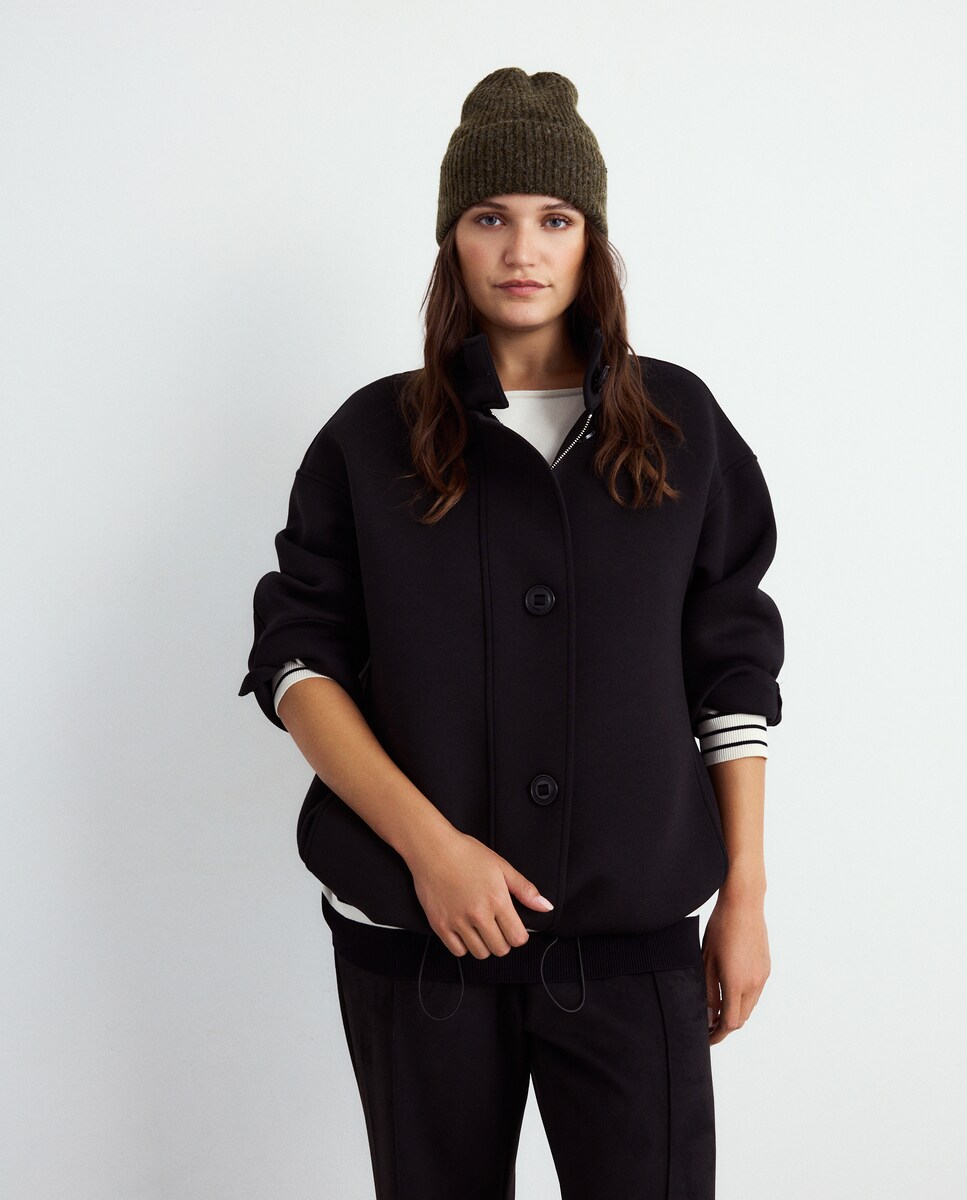 Casacão Curto com Efeito de Neopreno Preto-2