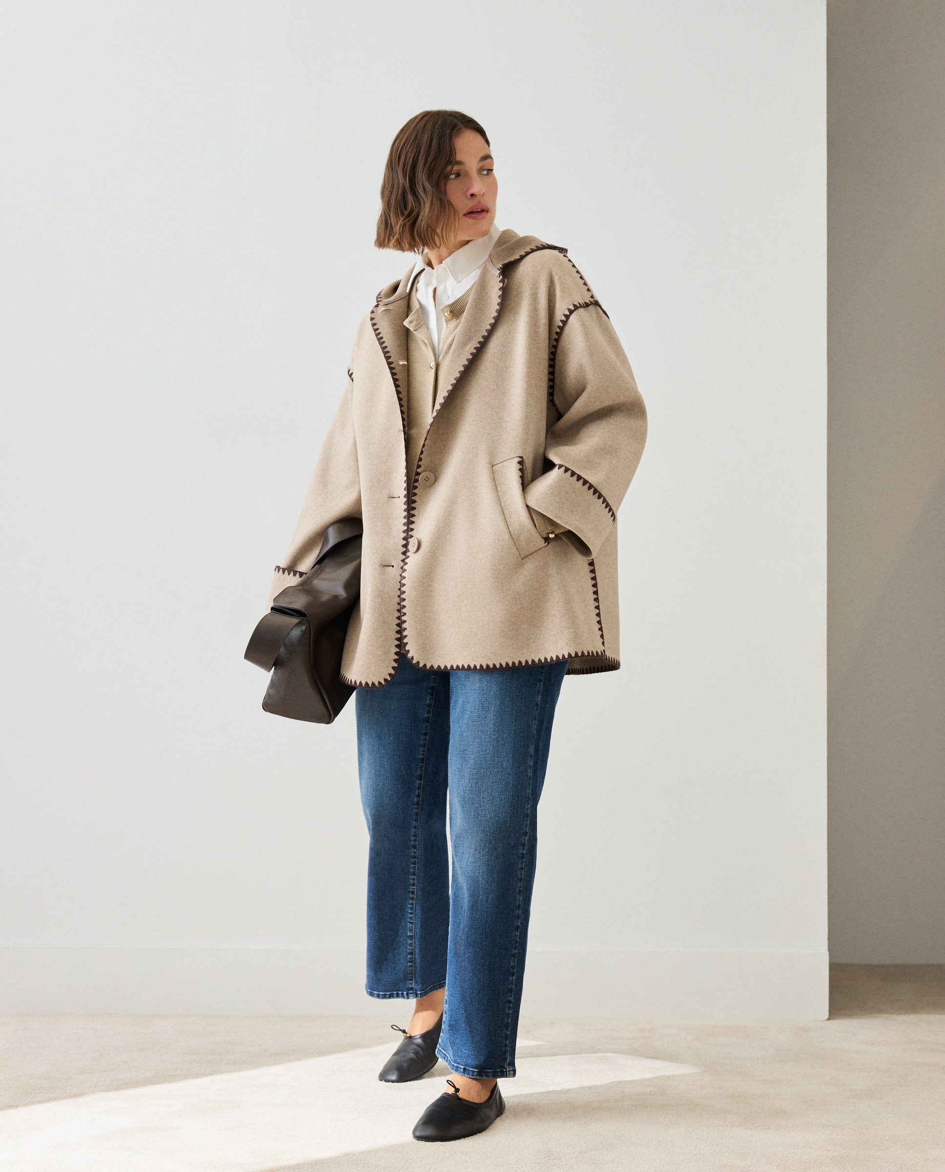Chaquetón de mujer con capucha y pespuntes - Couchel - Visón claro Visón claro-2